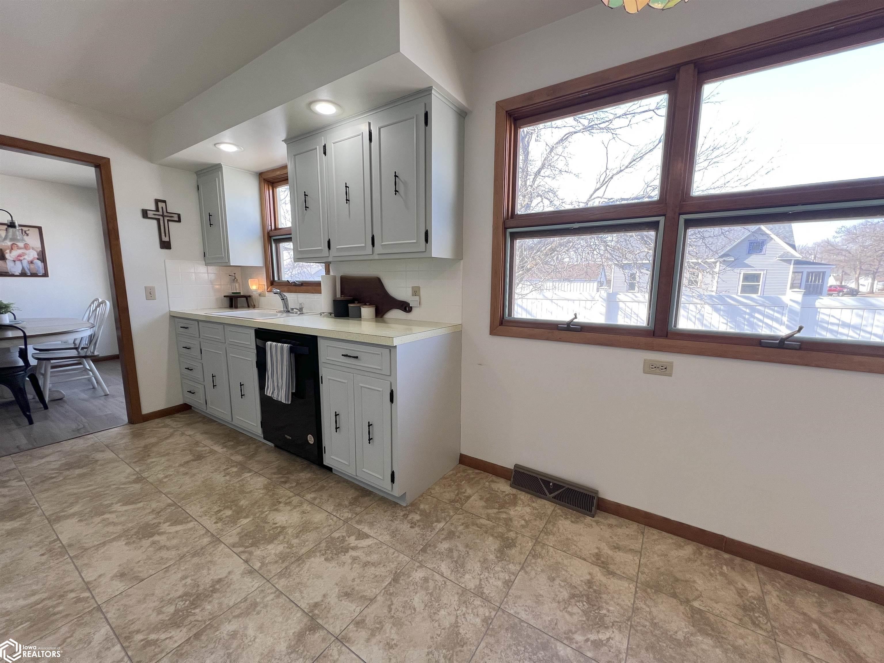 1310 2nd Avenue, Northwood, Iowa image 10