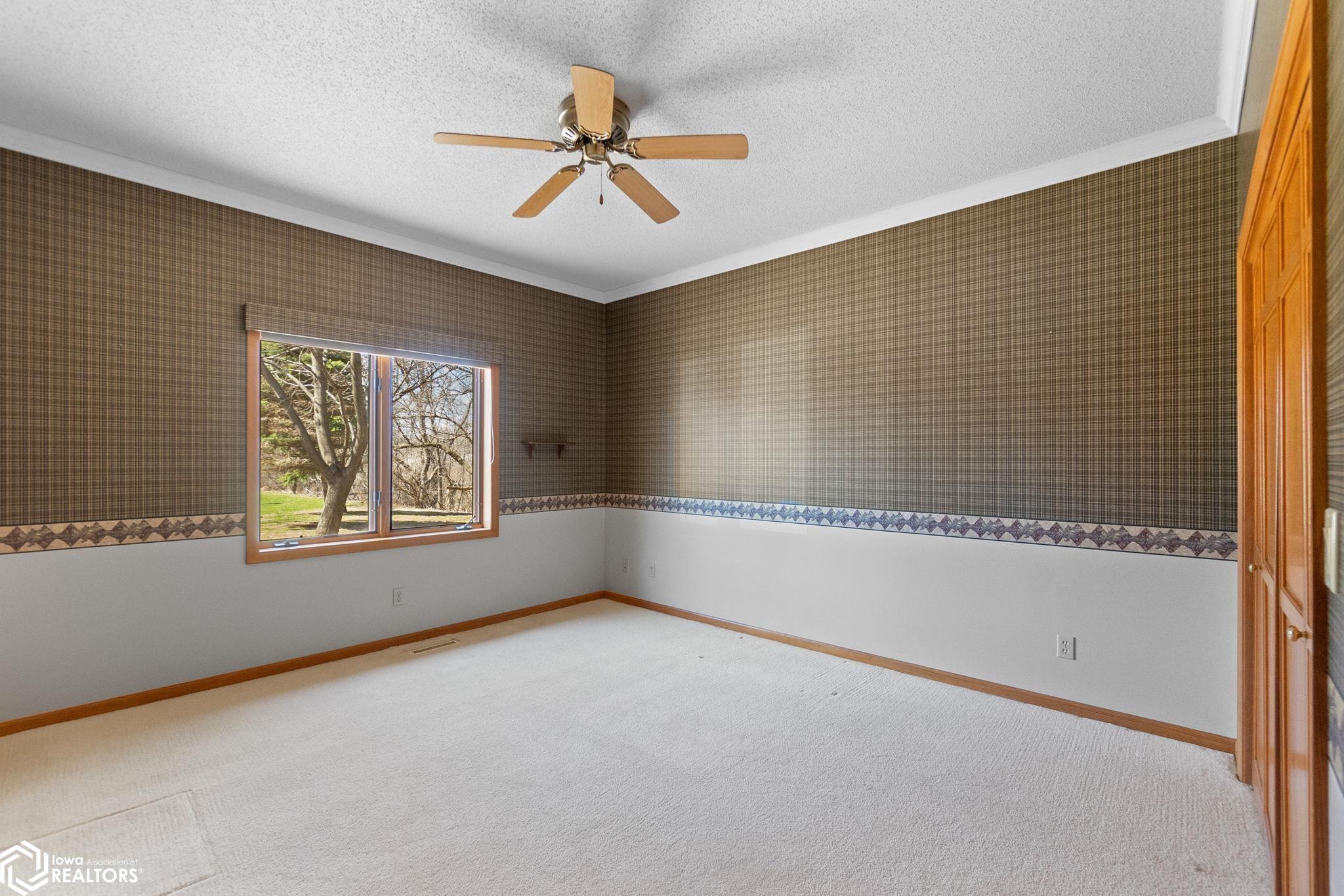 80 Ridge Road, Mason City, Iowa image 14