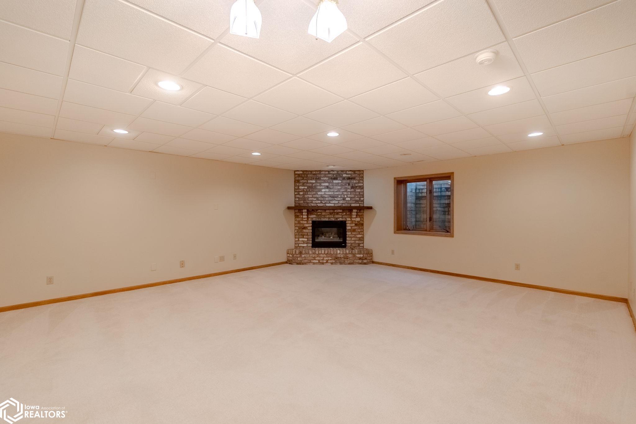80 Ridge Road, Mason City, Iowa image 24