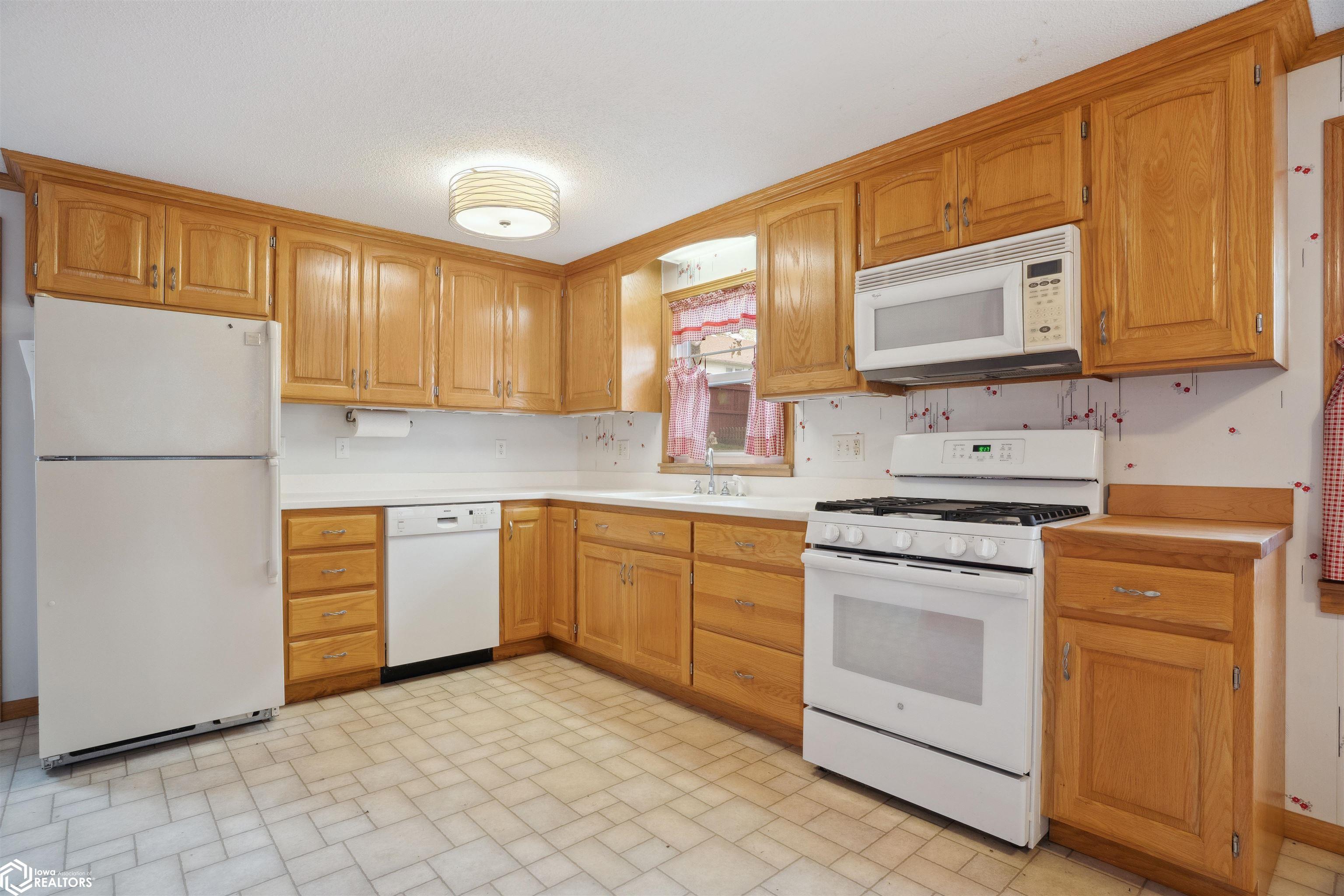 1412 Iowa Street, Burlington, Iowa image 14