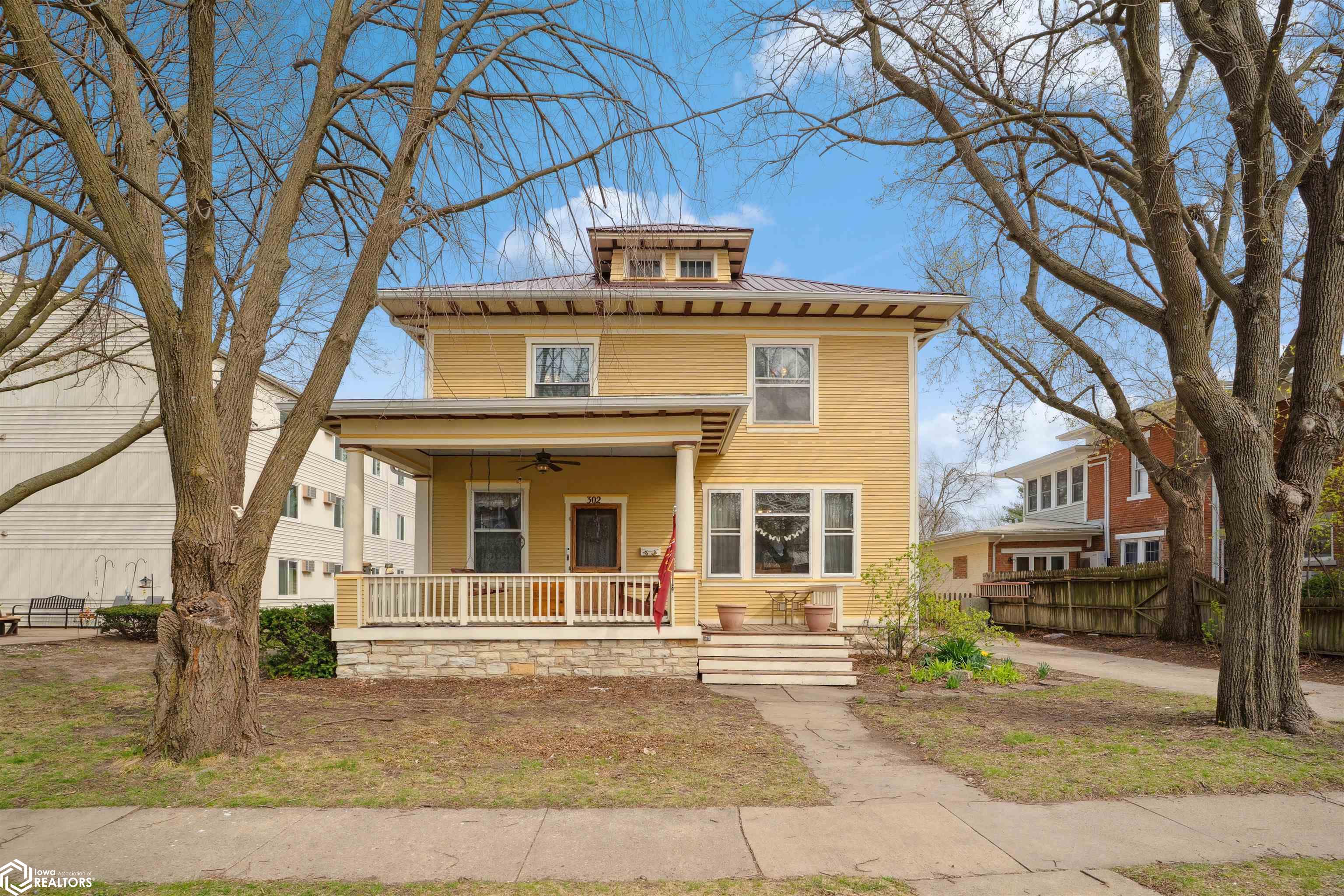 302 N Adams Street, Mount Pleasant, Iowa image 1