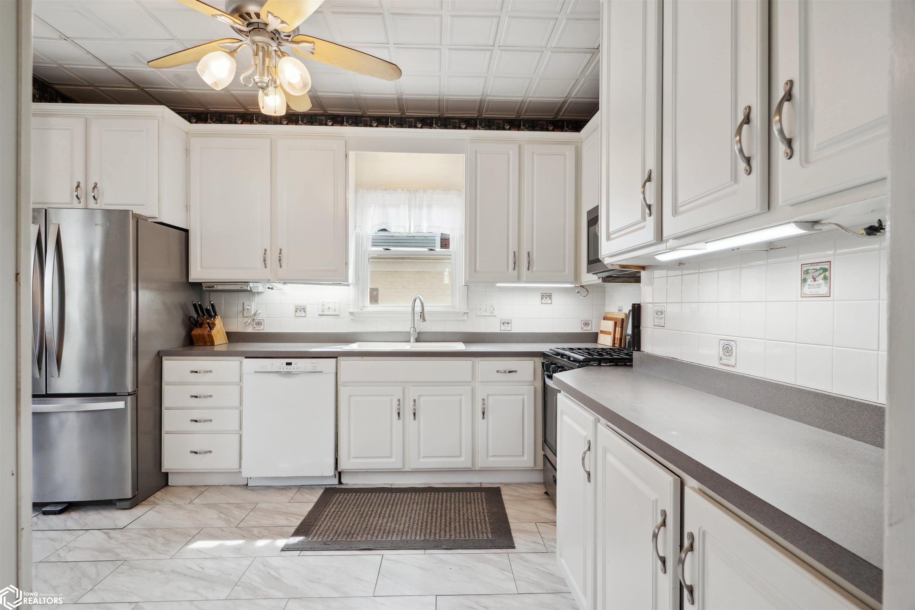 302 N Adams Street, Mount Pleasant, Iowa image 12