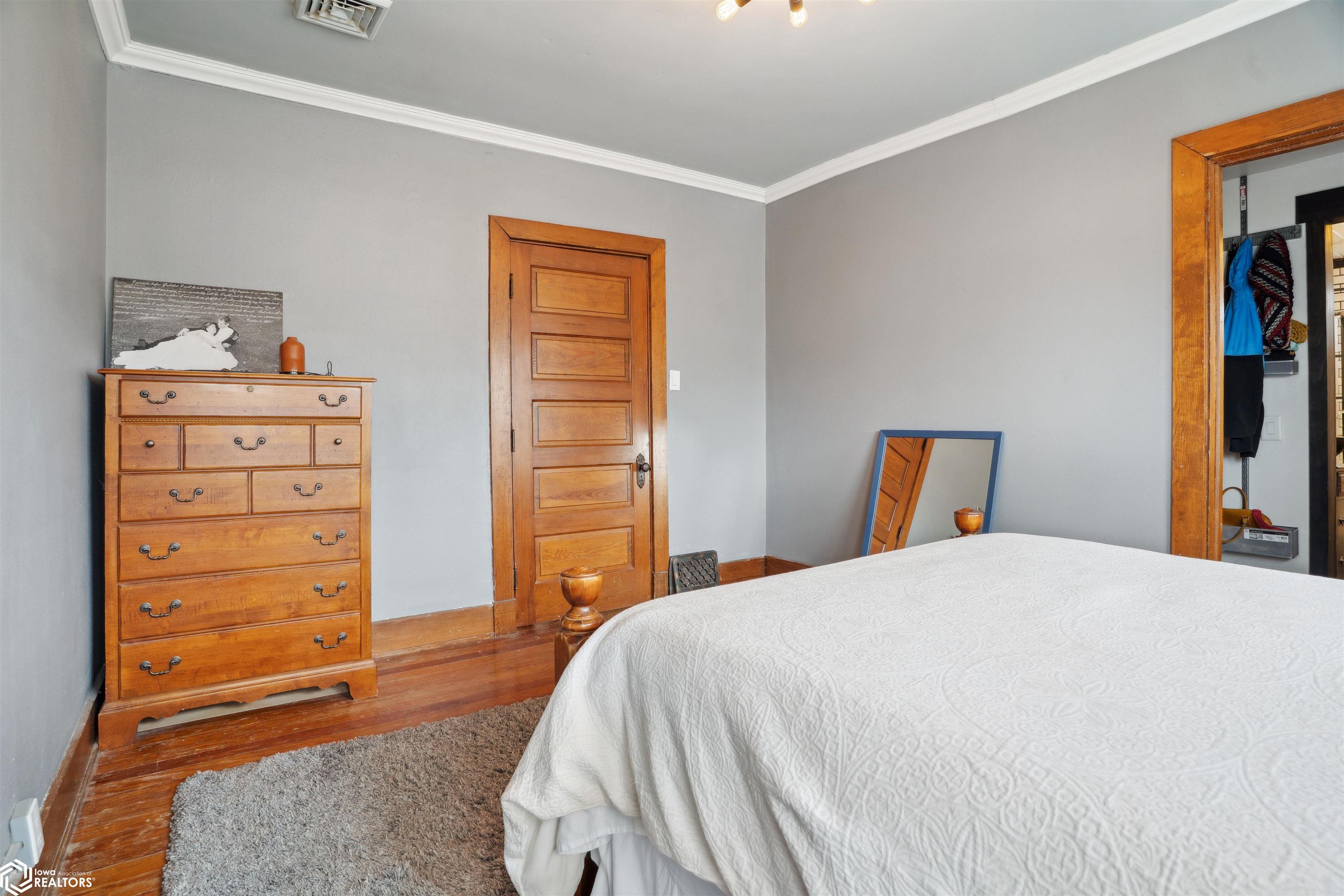 302 N Adams Street, Mount Pleasant, Iowa image 21