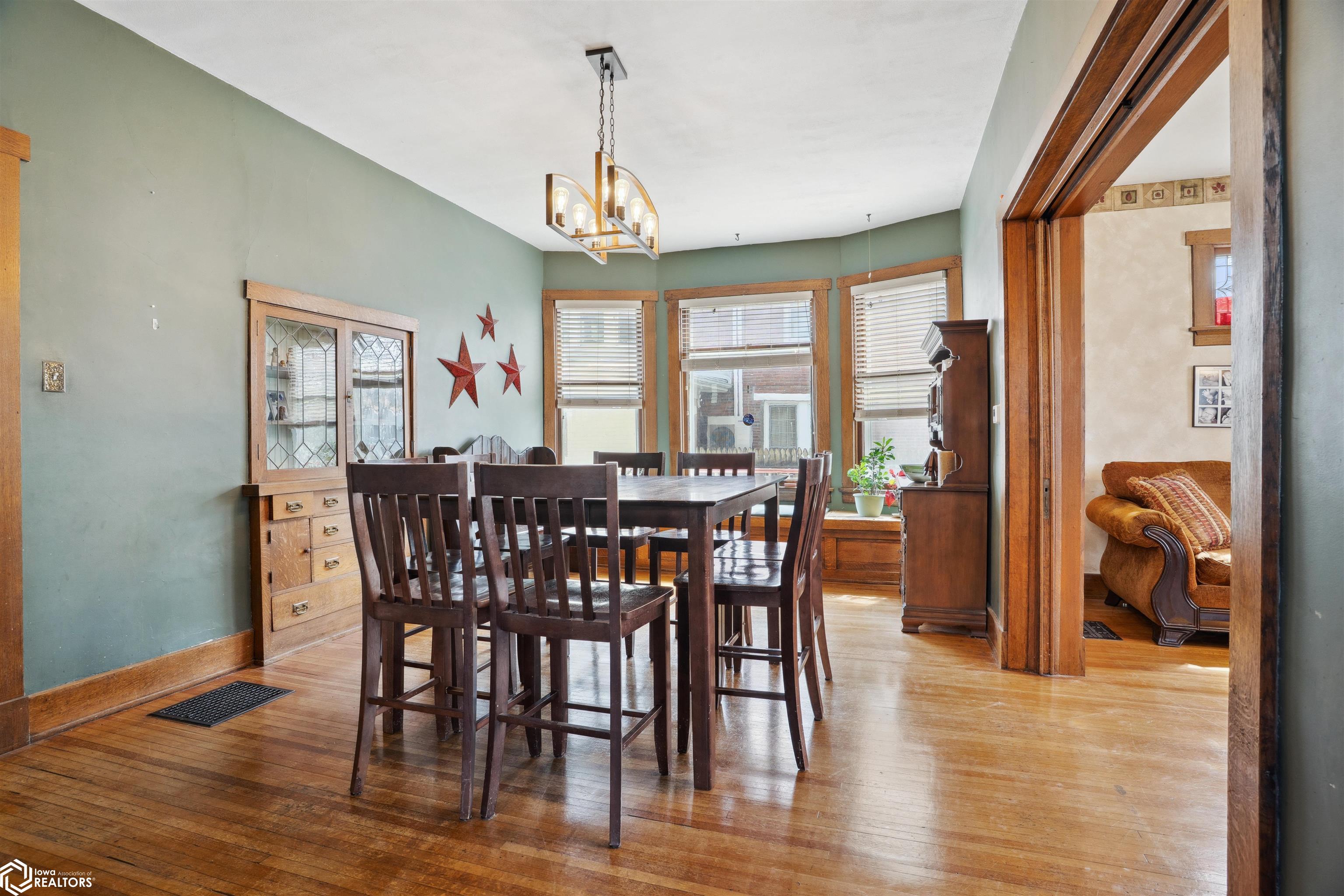 302 N Adams Street, Mount Pleasant, Iowa image 8
