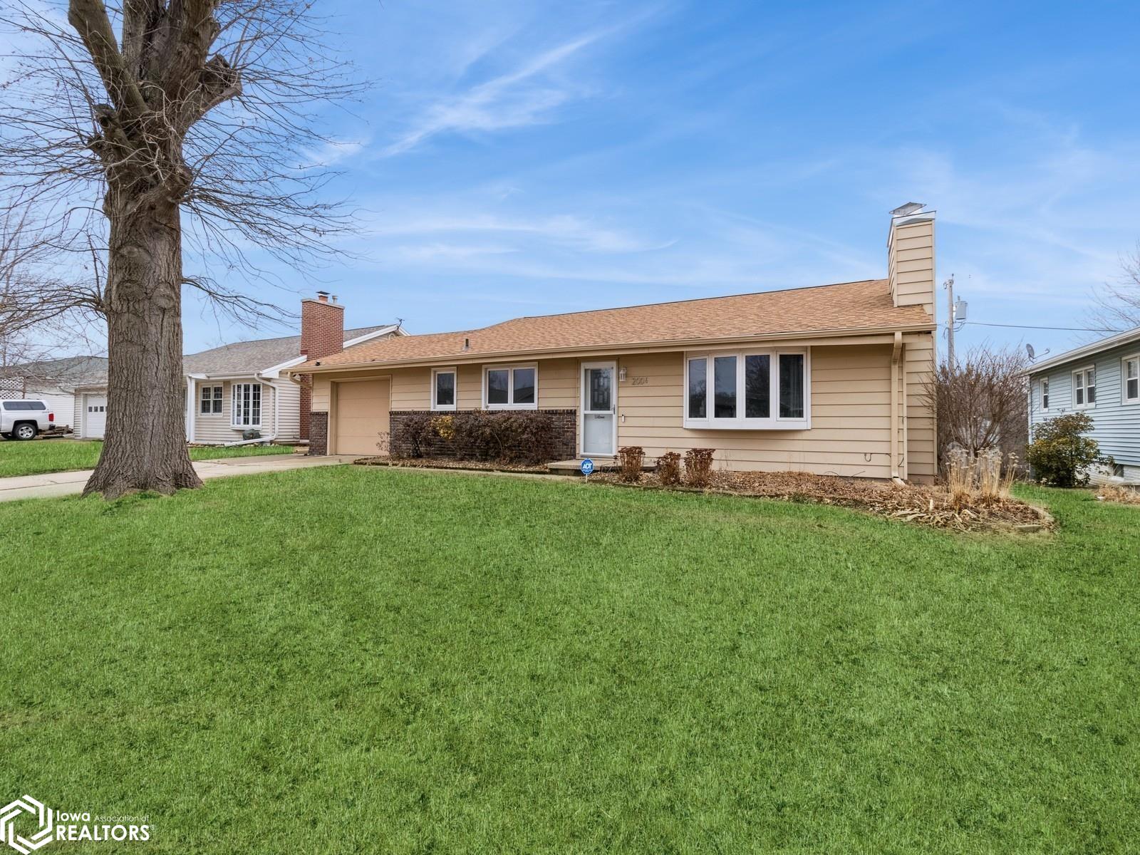 2006 Catalina Place, Marshalltown, Iowa image 3