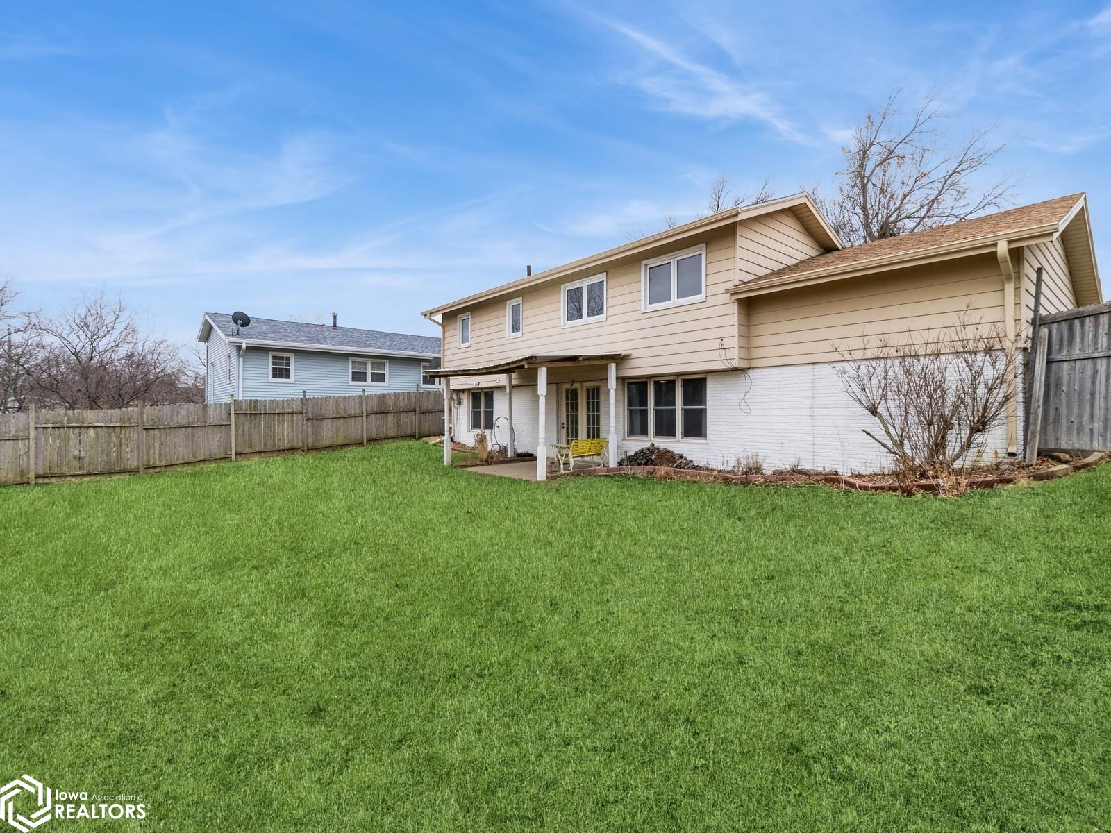 2006 Catalina Place, Marshalltown, Iowa image 4