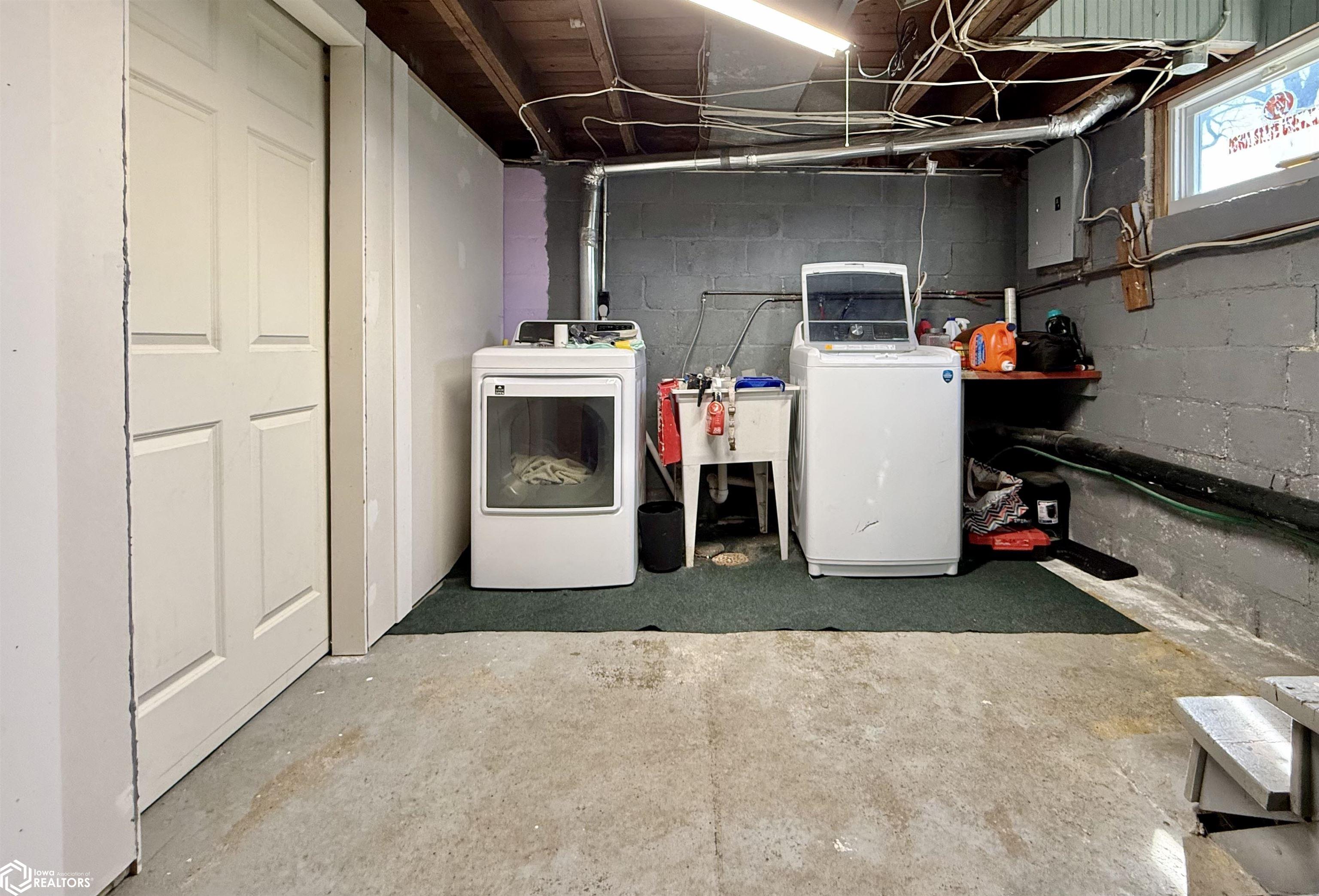 218 E Walnut Street, Conrad, Iowa image 17