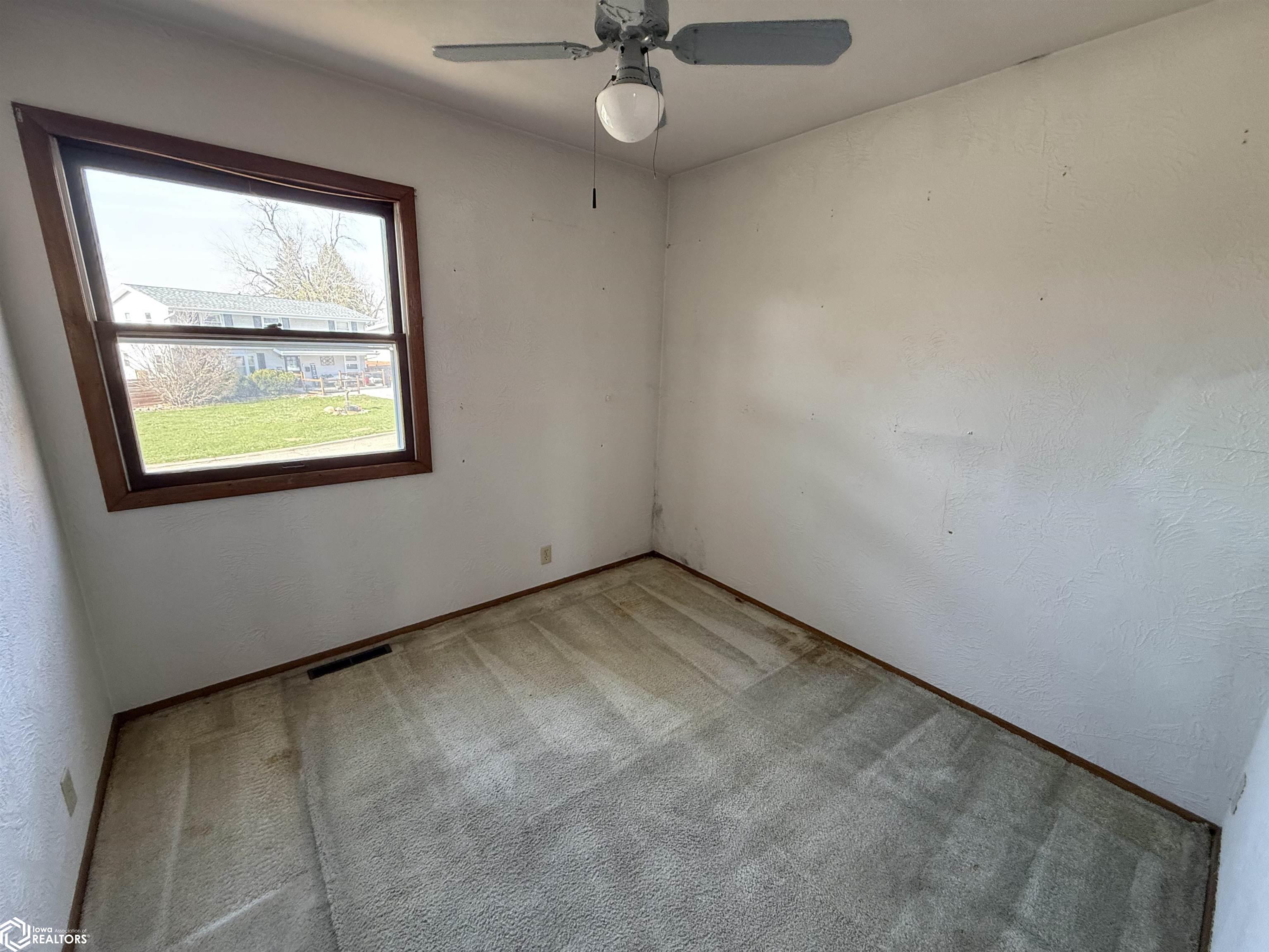 510 Roberts Terrace, Marshalltown, Iowa image 19