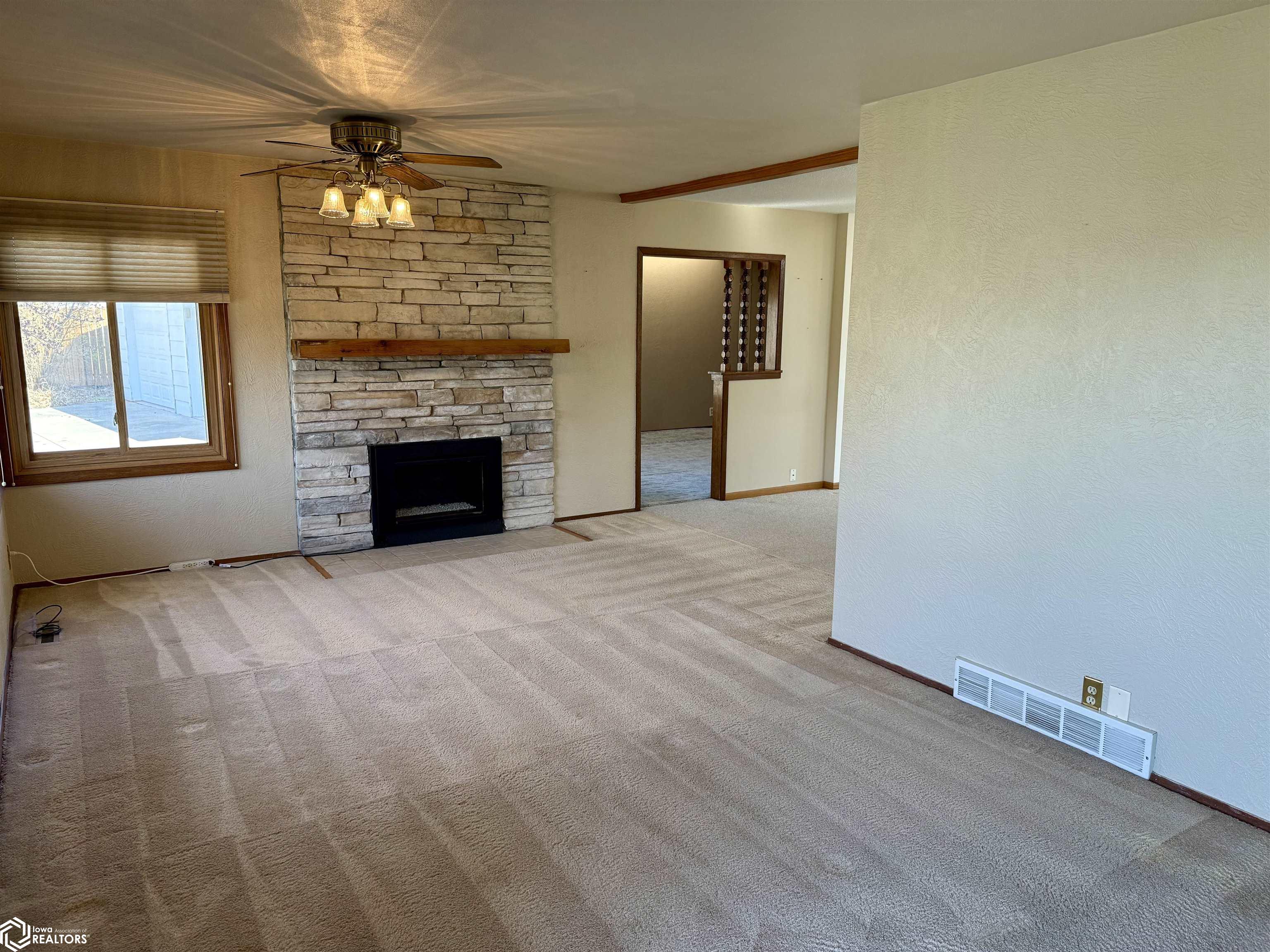 510 Roberts Terrace, Marshalltown, Iowa image 6