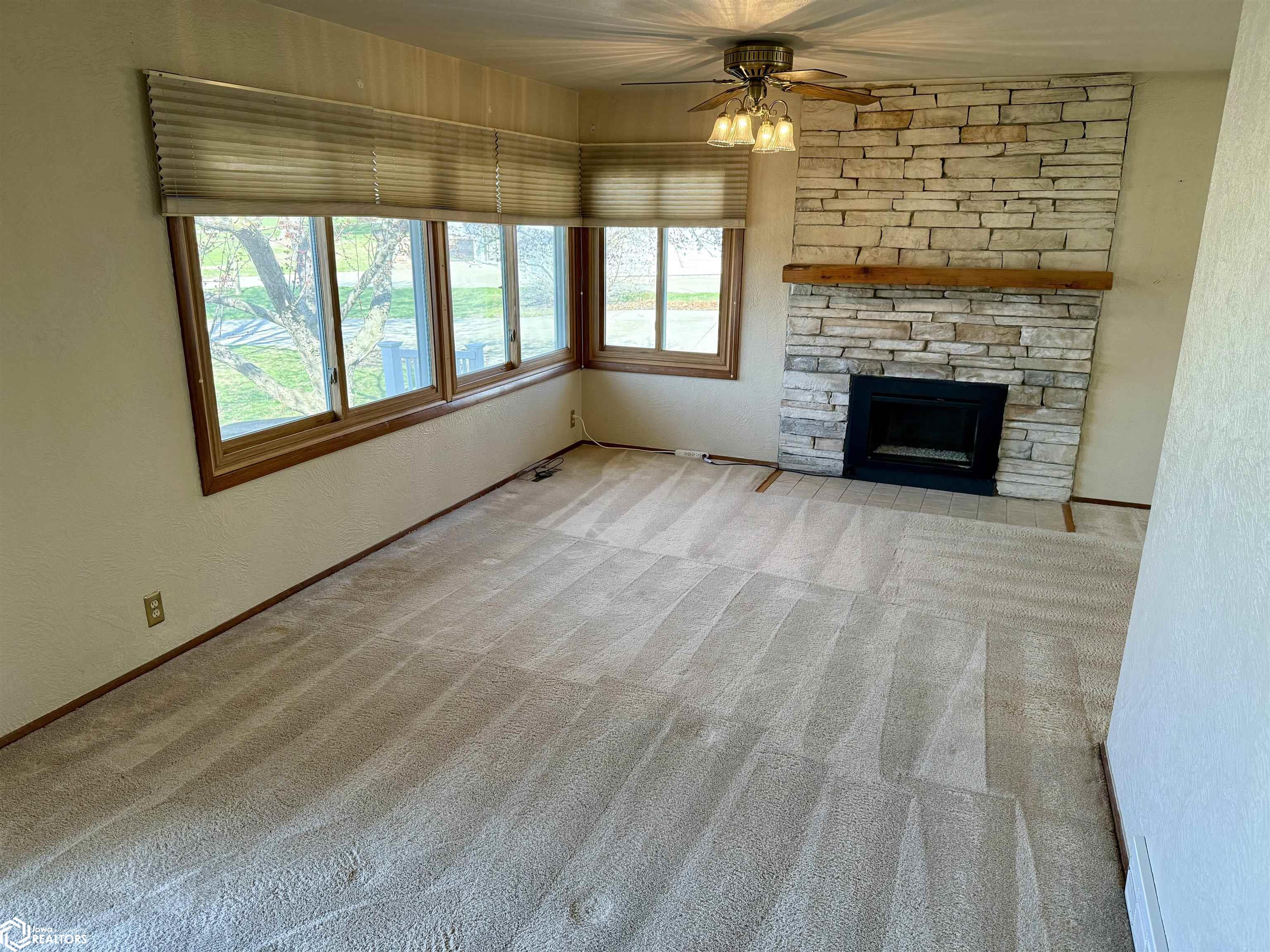 510 Roberts Terrace, Marshalltown, Iowa image 7
