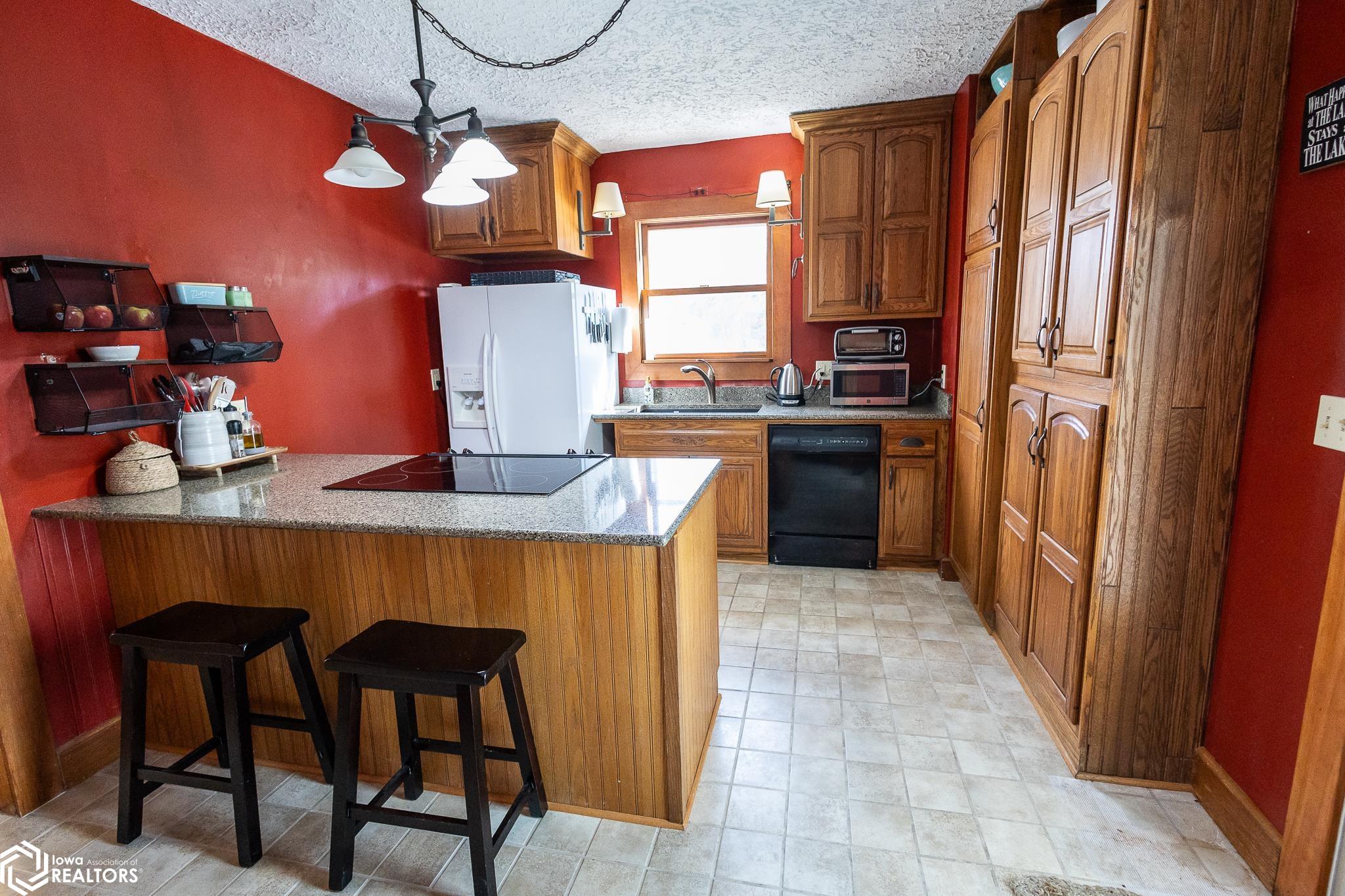 713 S 8th Street, Clear Lake, Iowa image 44