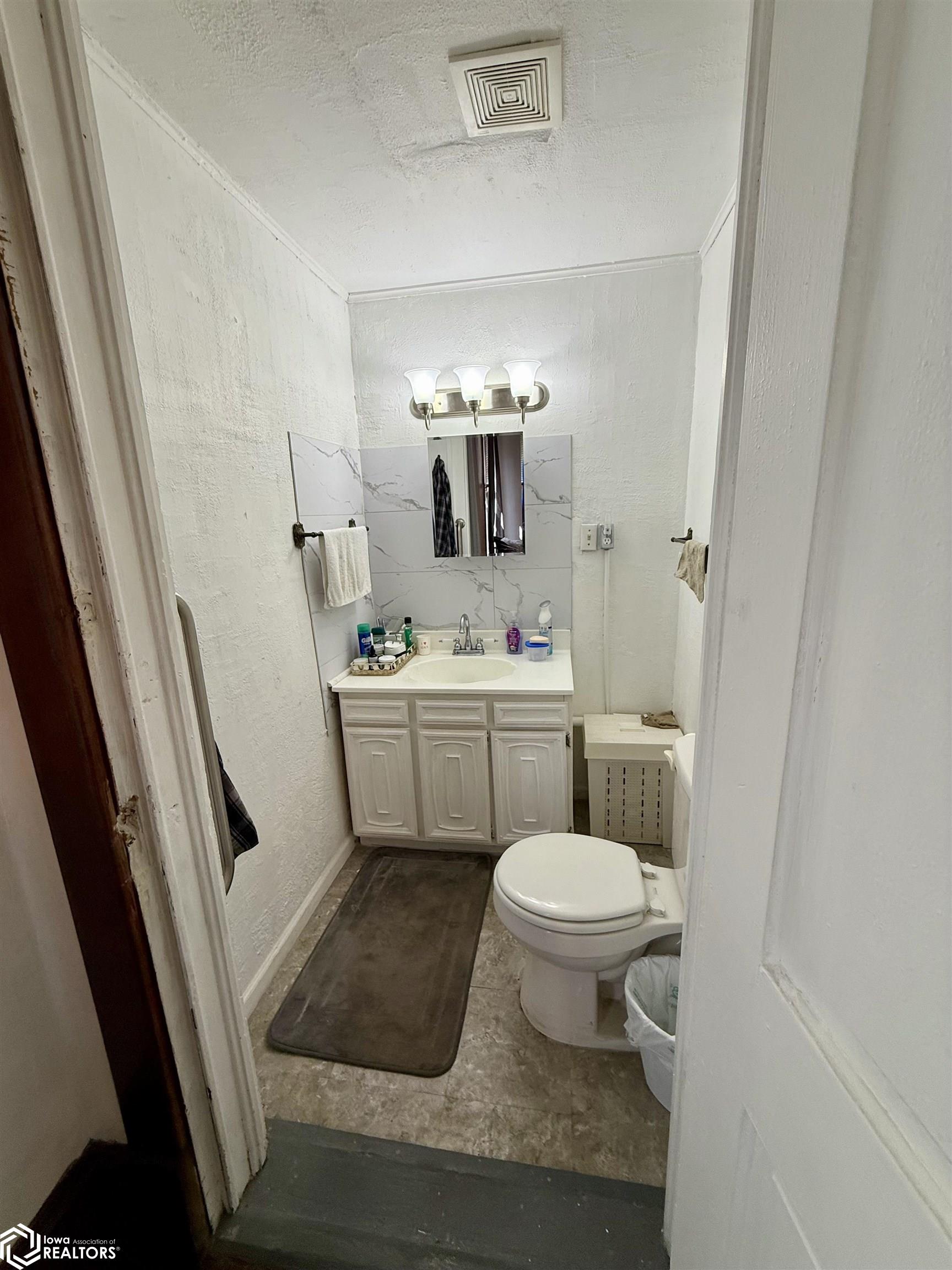 605 Iowa Street, Burlington, Iowa image 14