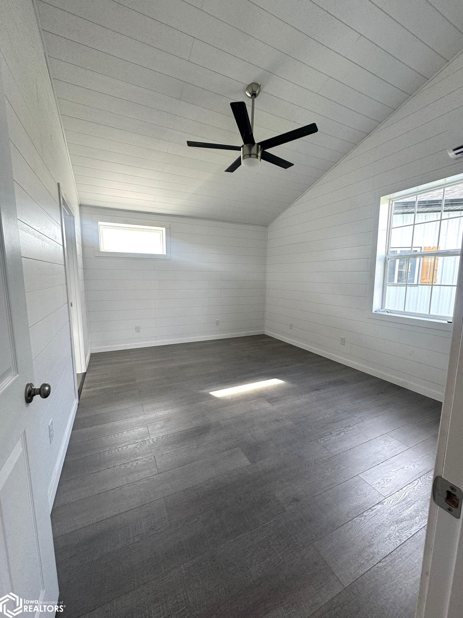 12241 Apache Drive, Moravia, Iowa image 14