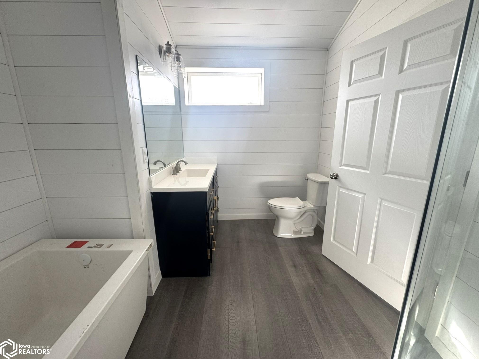 12241 Apache Drive, Moravia, Iowa image 19