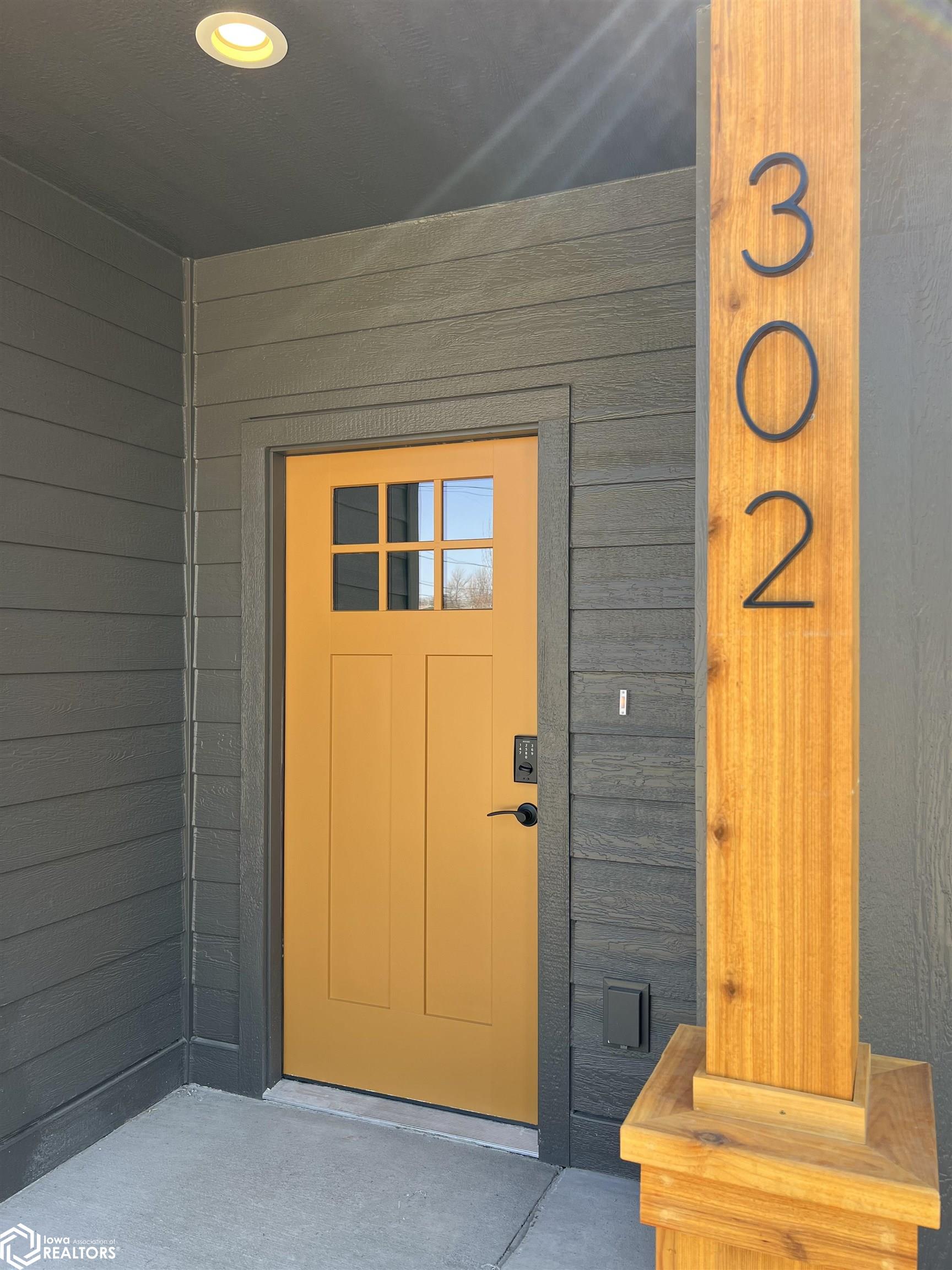 302 W Cherry Street, New Sharon, Iowa image 3