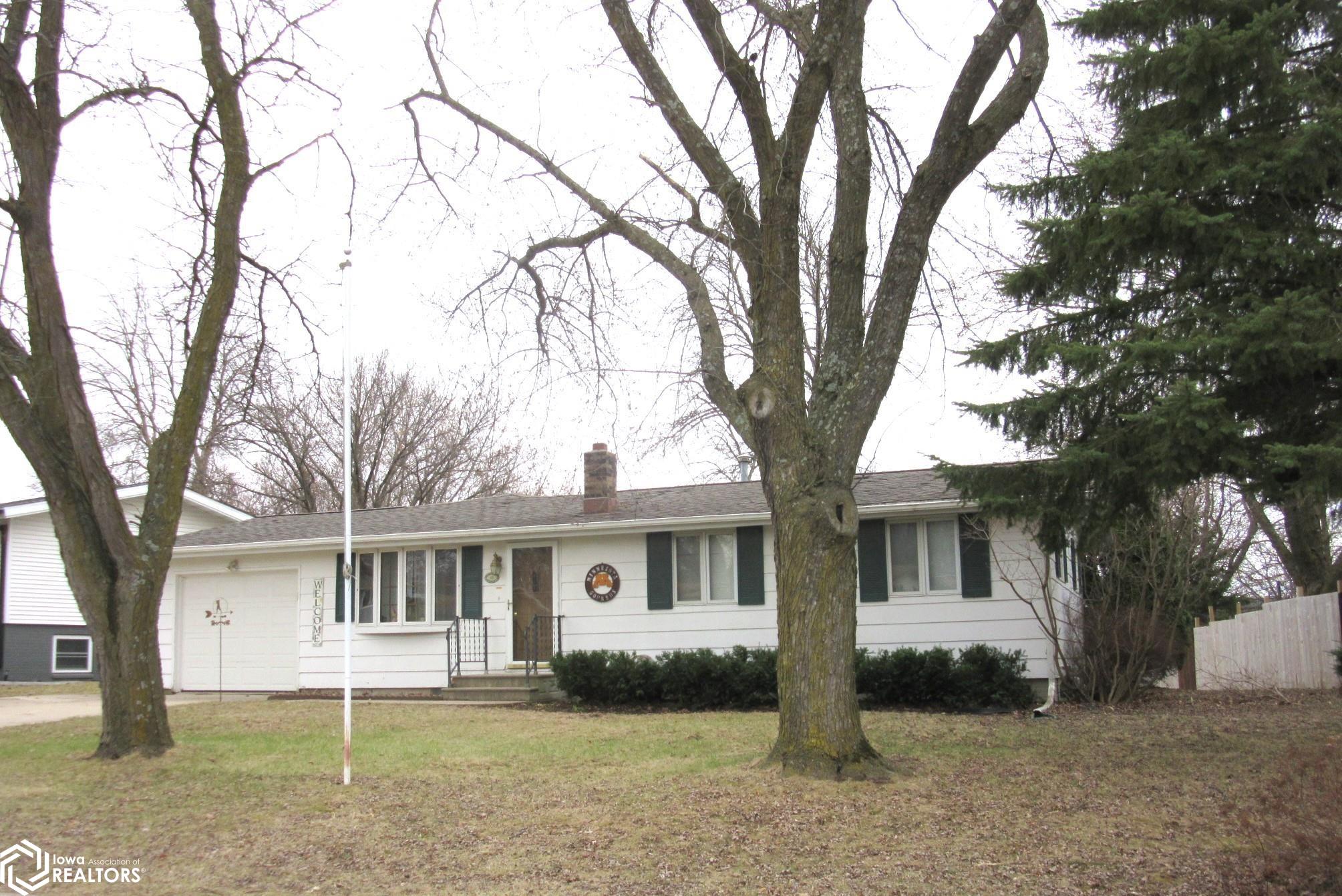 3/4 bedroom, 2 bath Ranch Style home.
