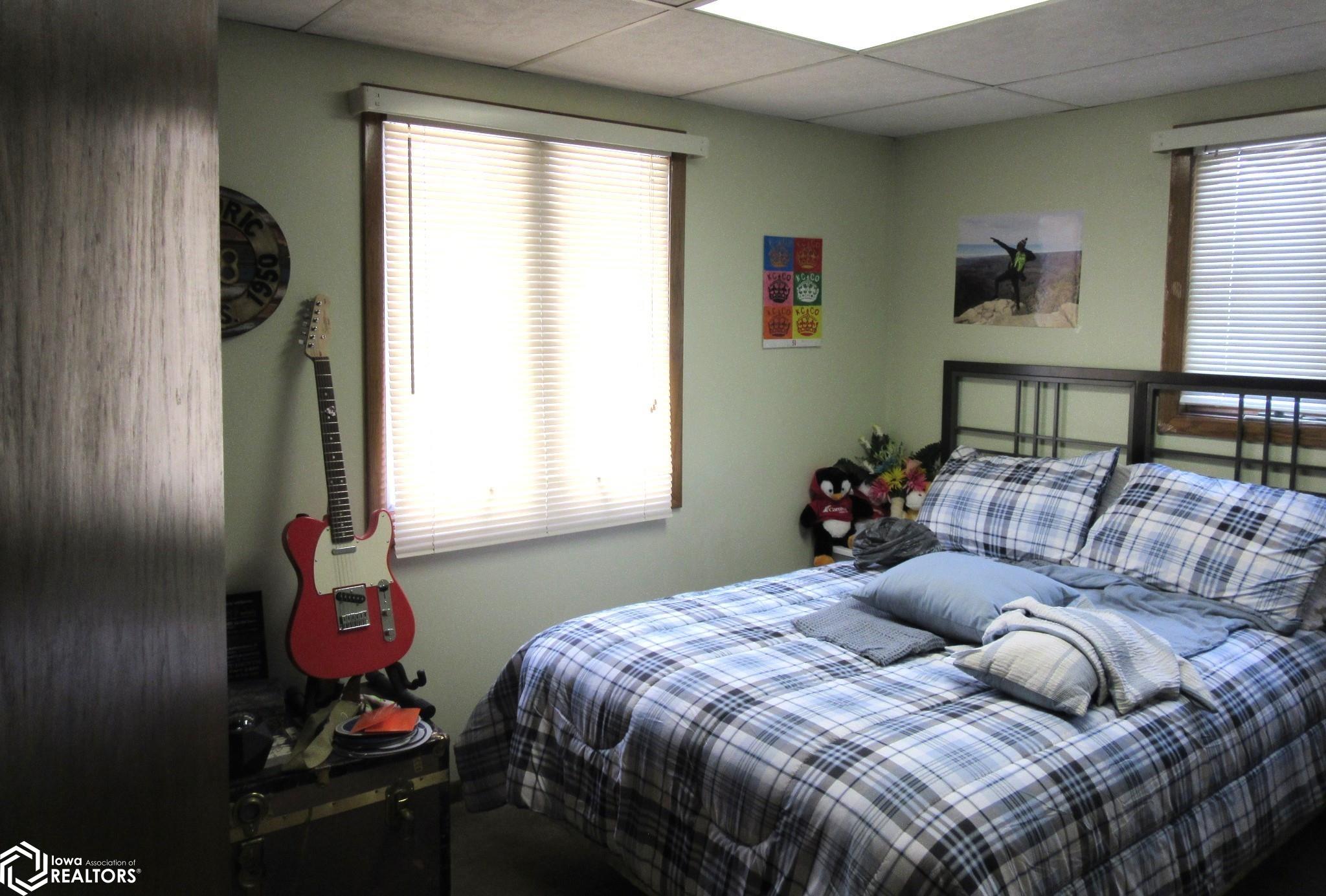 Natural light is good.  Good closet space.