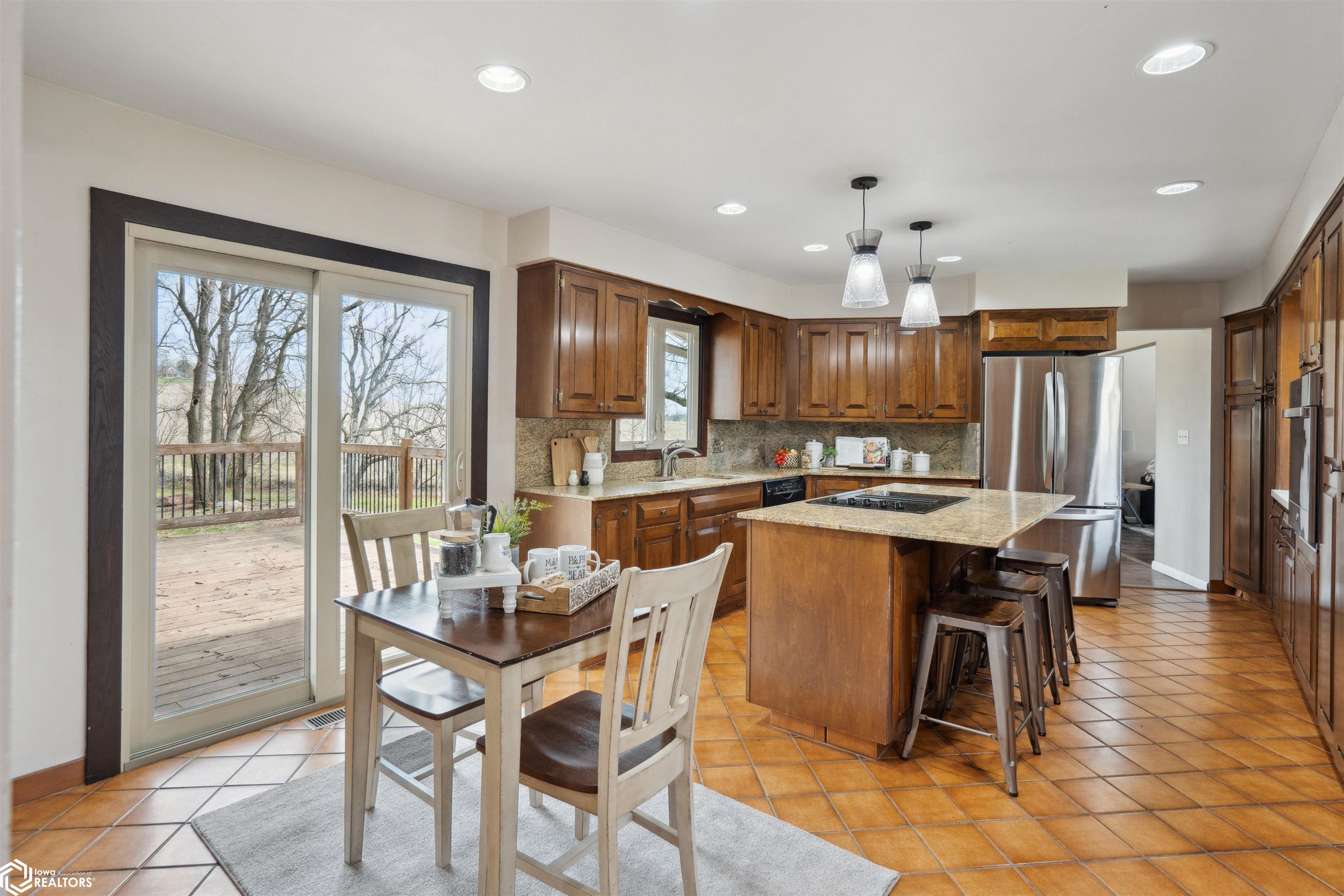 1818 Wiese Garden Road, Marshalltown, Iowa image 13