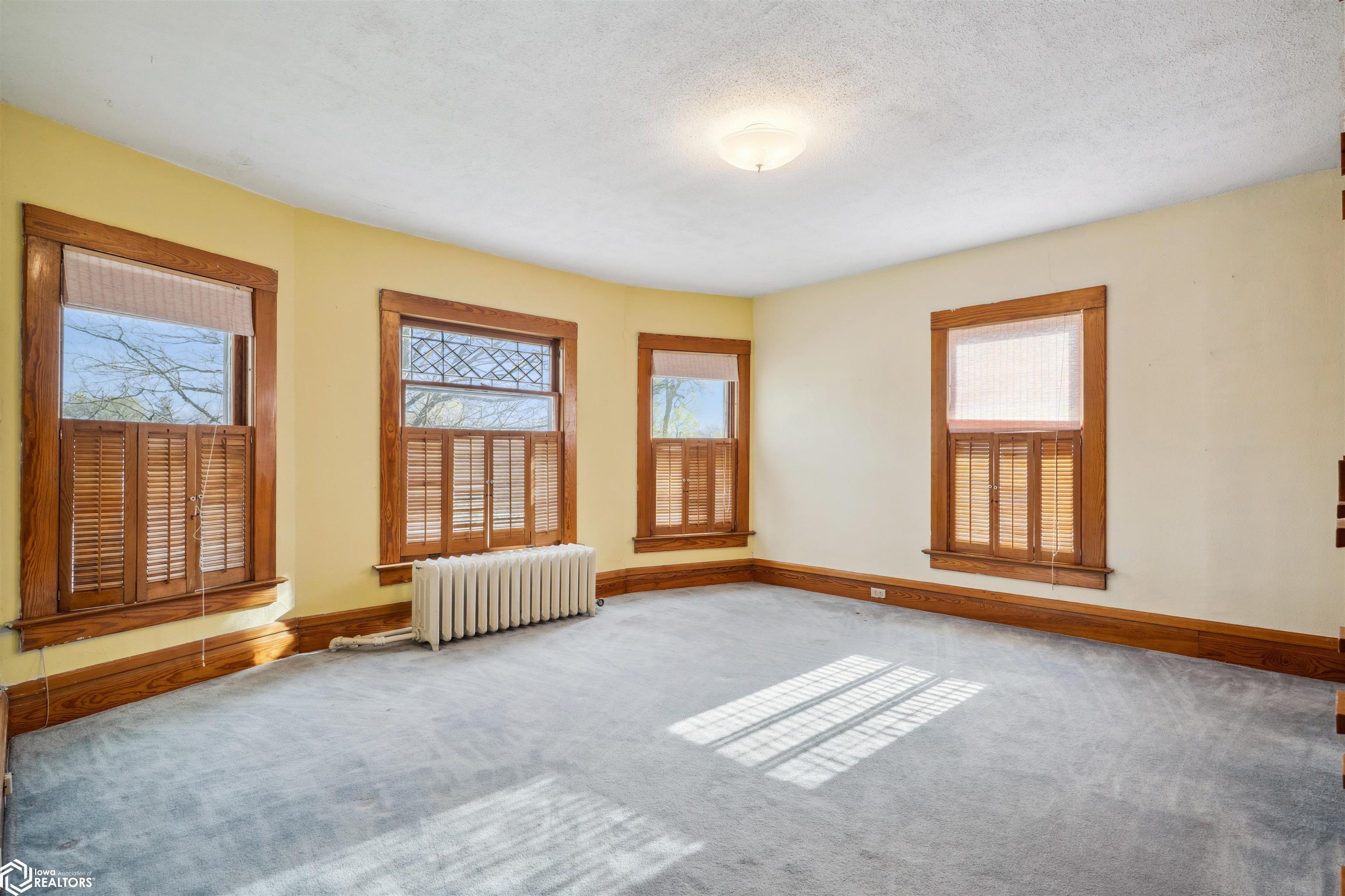 402 E Monroe Street, Mount Pleasant, Iowa image 15