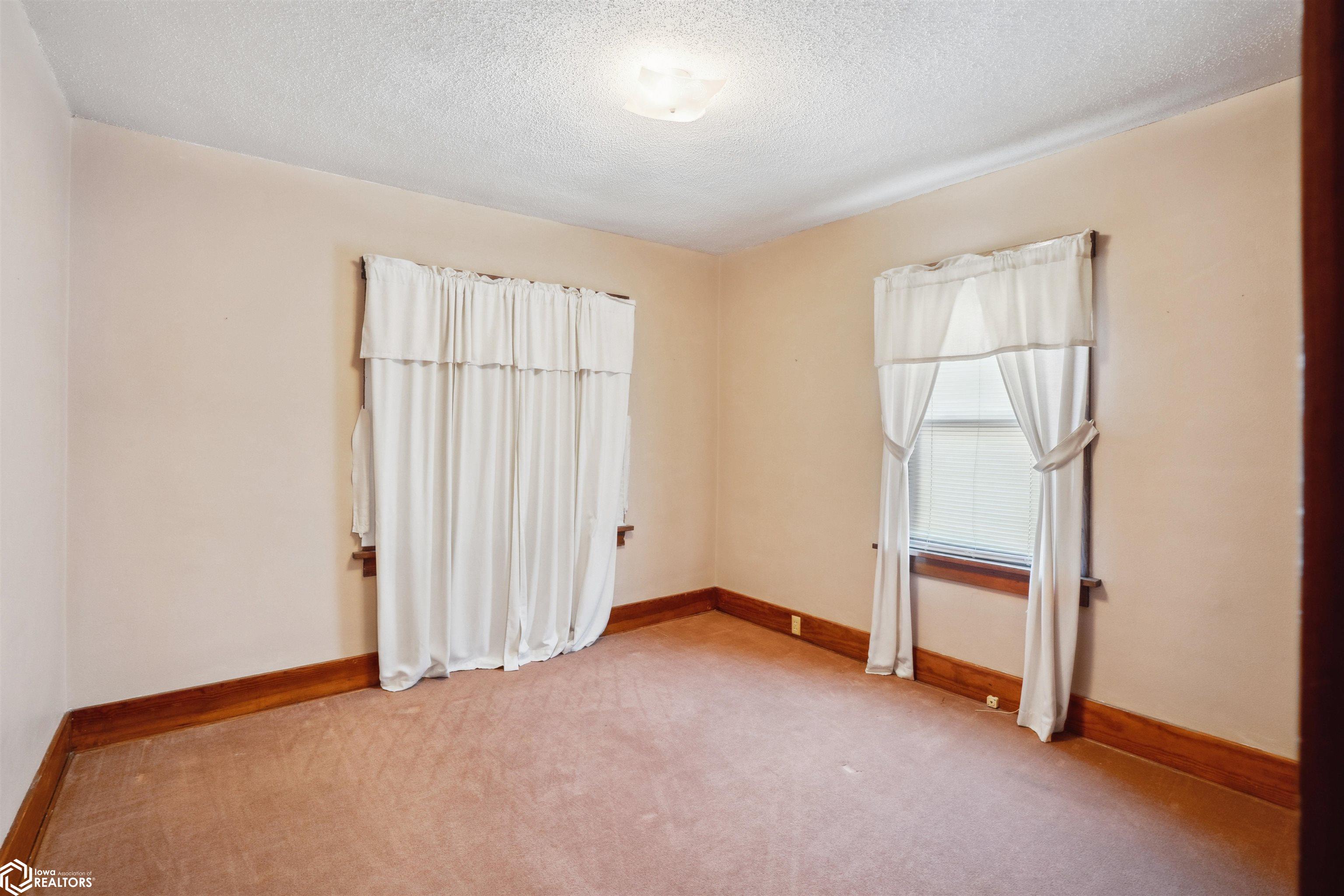105 N 11th Street, Marshalltown, Iowa image 18