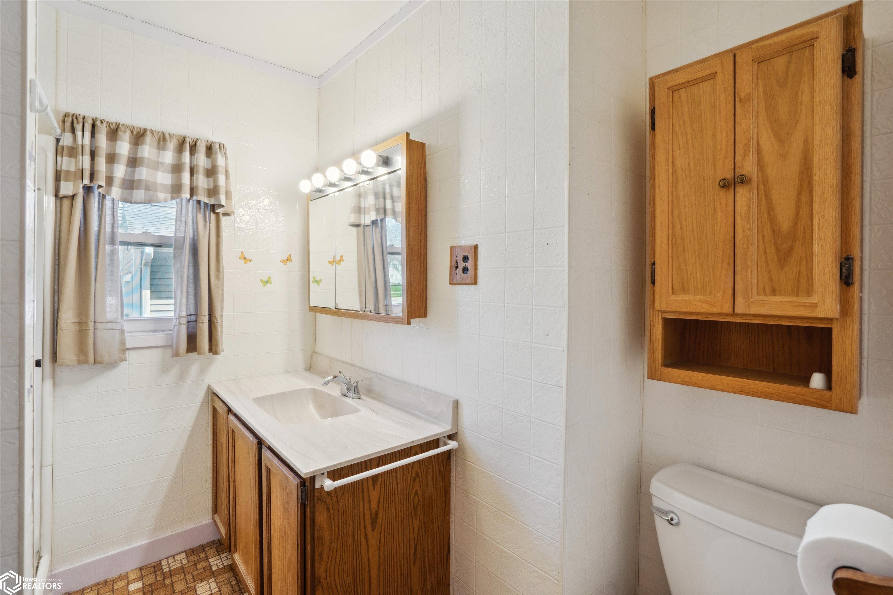 105 N 11th Street, Marshalltown, Iowa image 21