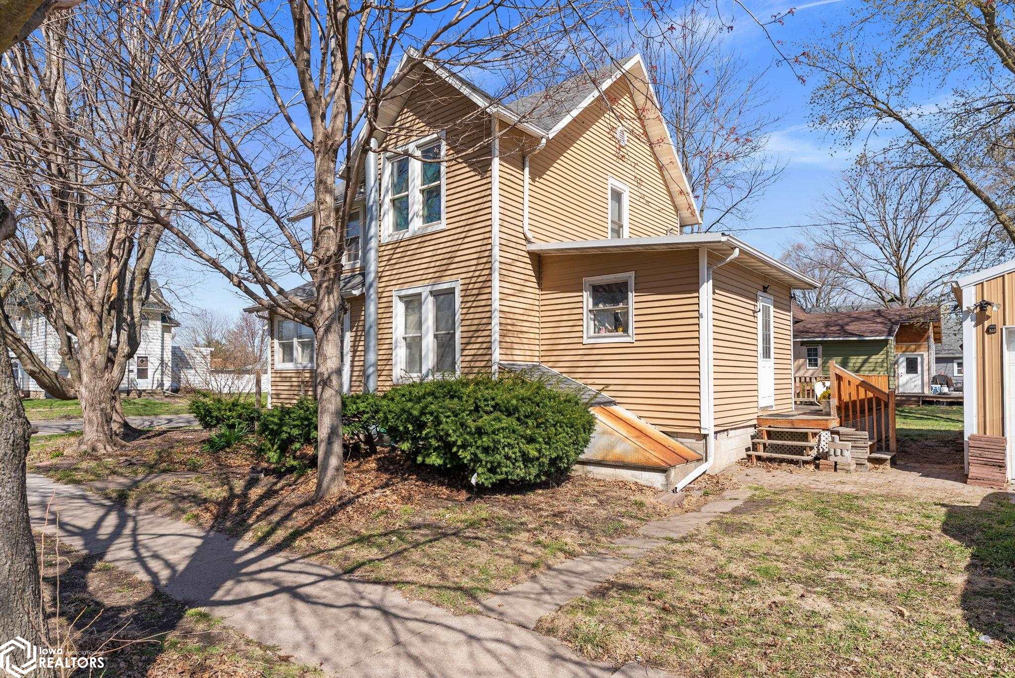 602 N Marion Avenue, Washington, Iowa image 2