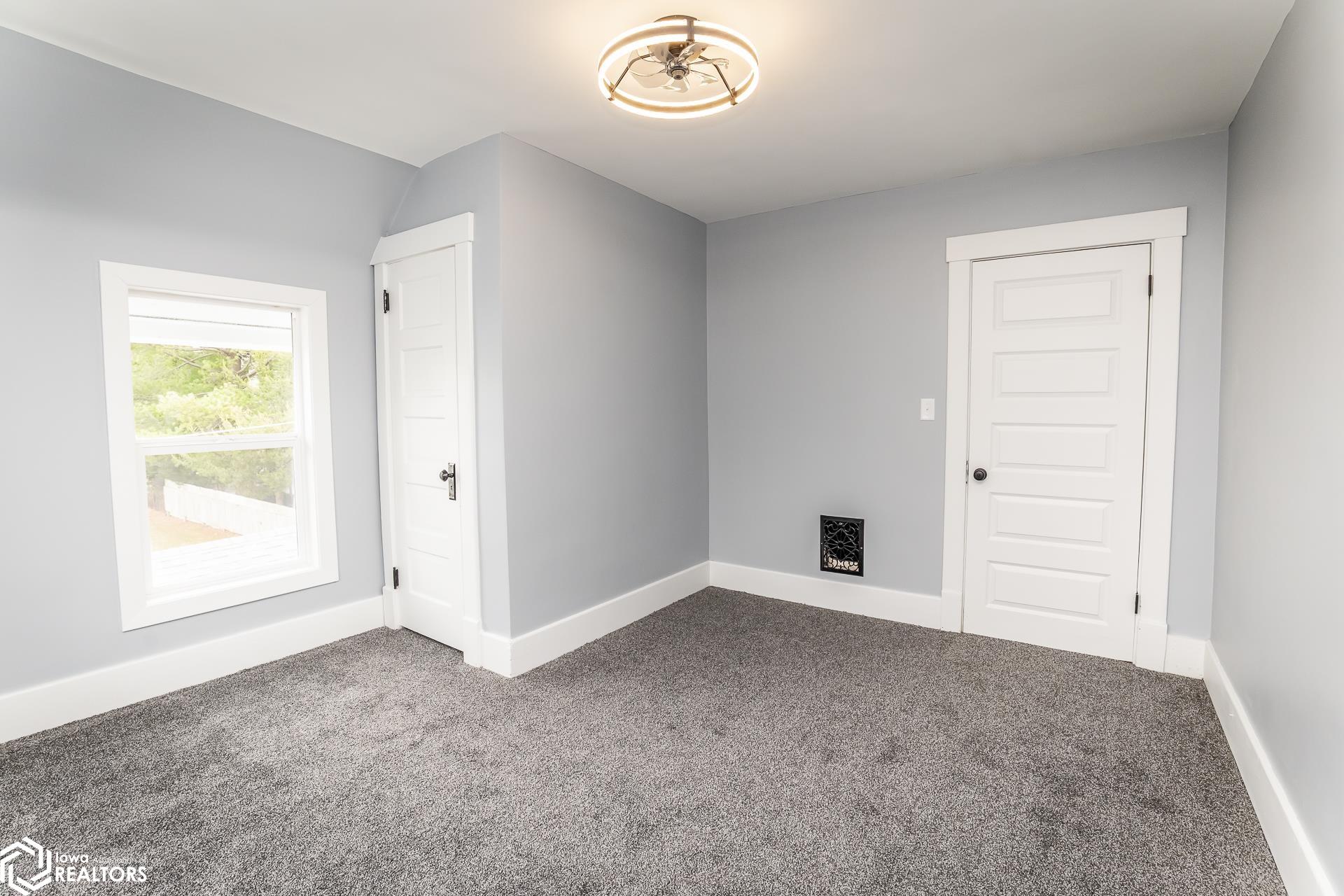 9 1/2 S 9th Street, Marshalltown, Iowa image 12