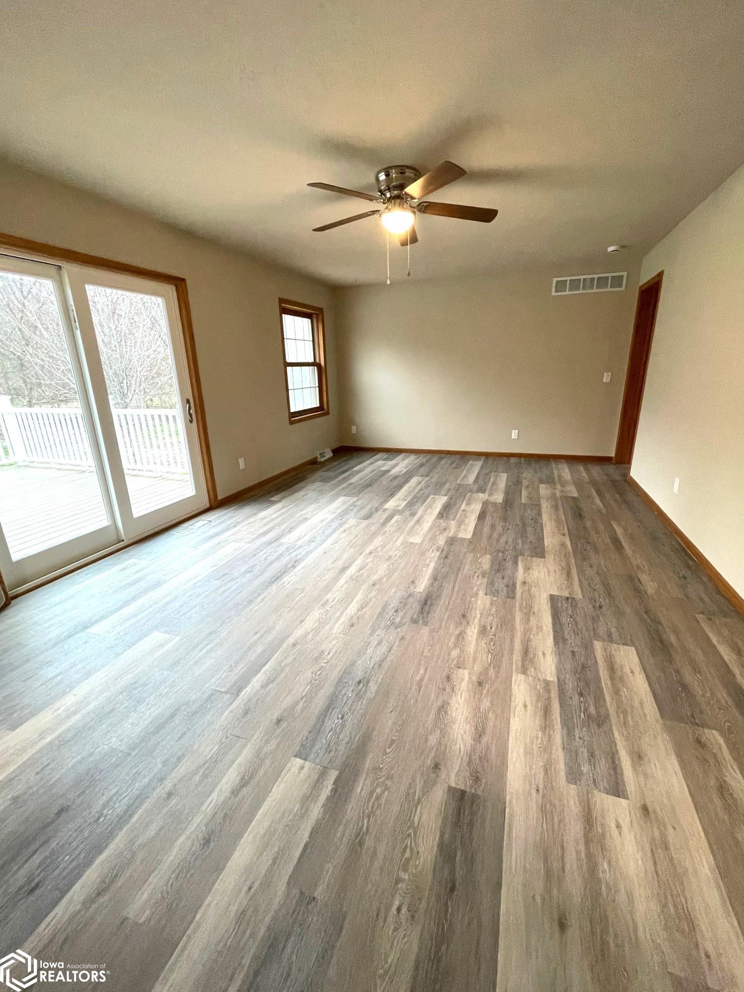 201 Northfield Drive, Kellogg, Iowa image 11