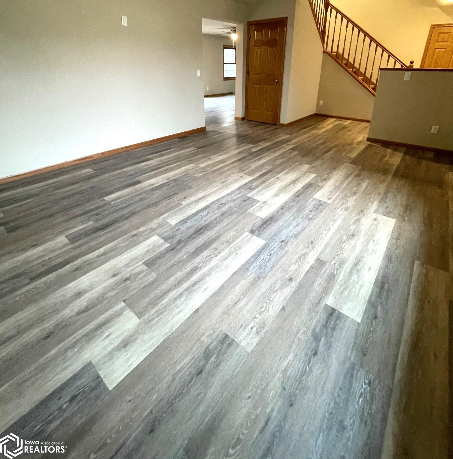 201 Northfield Drive, Kellogg, Iowa image 7