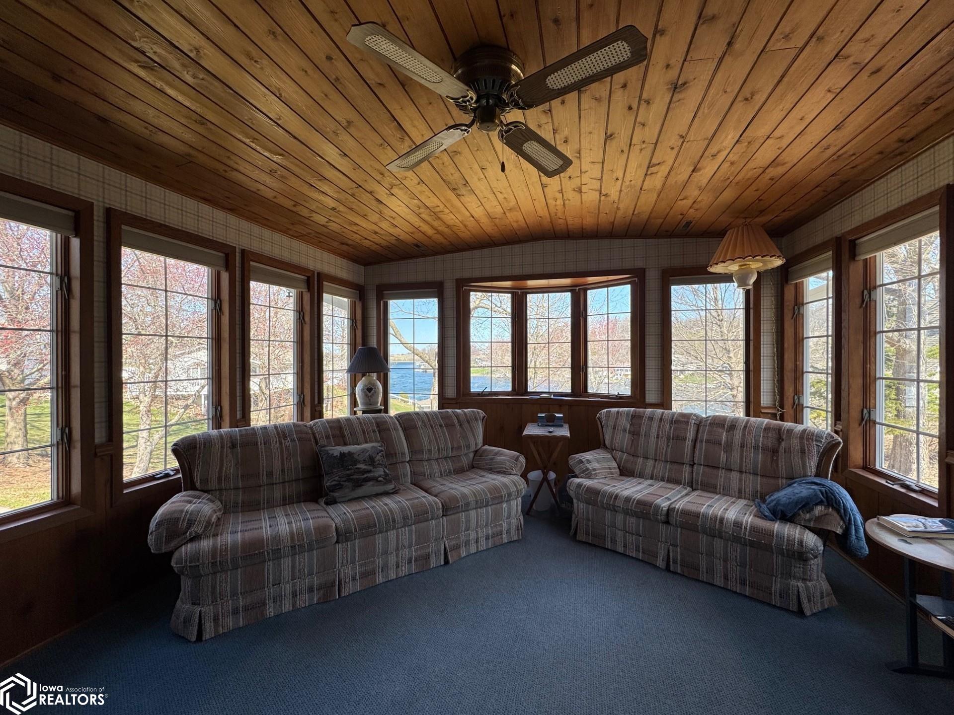 3019 E Lakeshore Drive, Brooklyn, Iowa image 13
