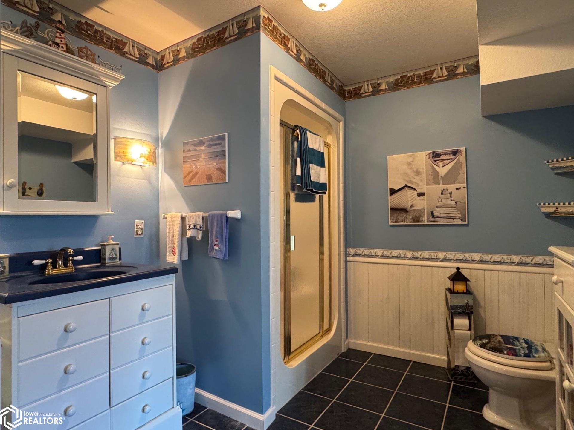 3019 E Lakeshore Drive, Brooklyn, Iowa image 16
