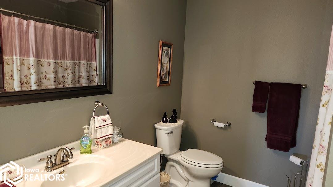 2708 Sunrise Court, Mason City, Iowa image 20
