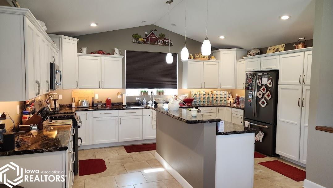 2708 Sunrise Court, Mason City, Iowa image 9