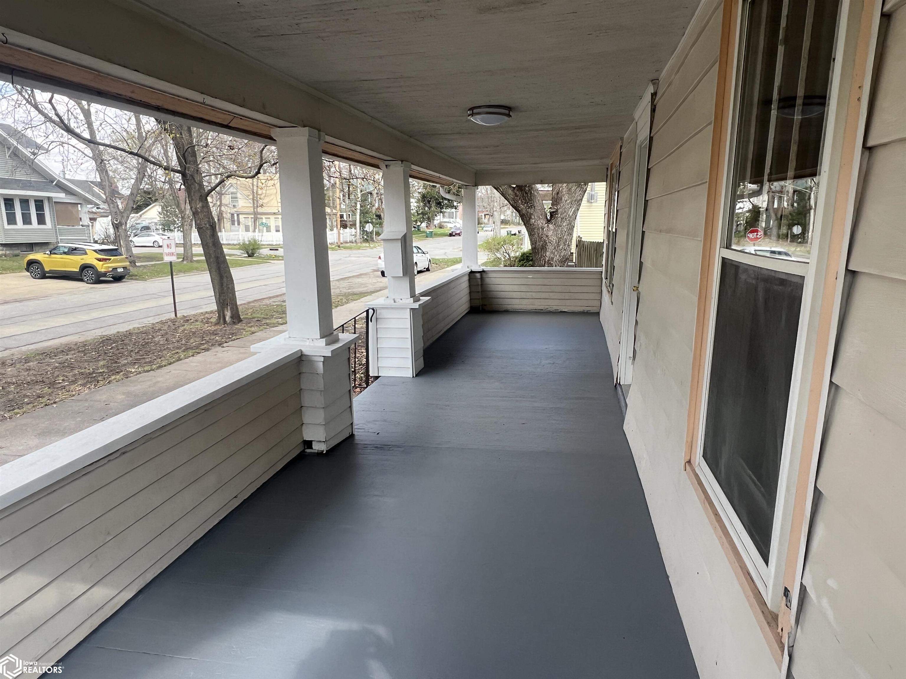 402 W Washington Avenue, Fairfield, Iowa image 3