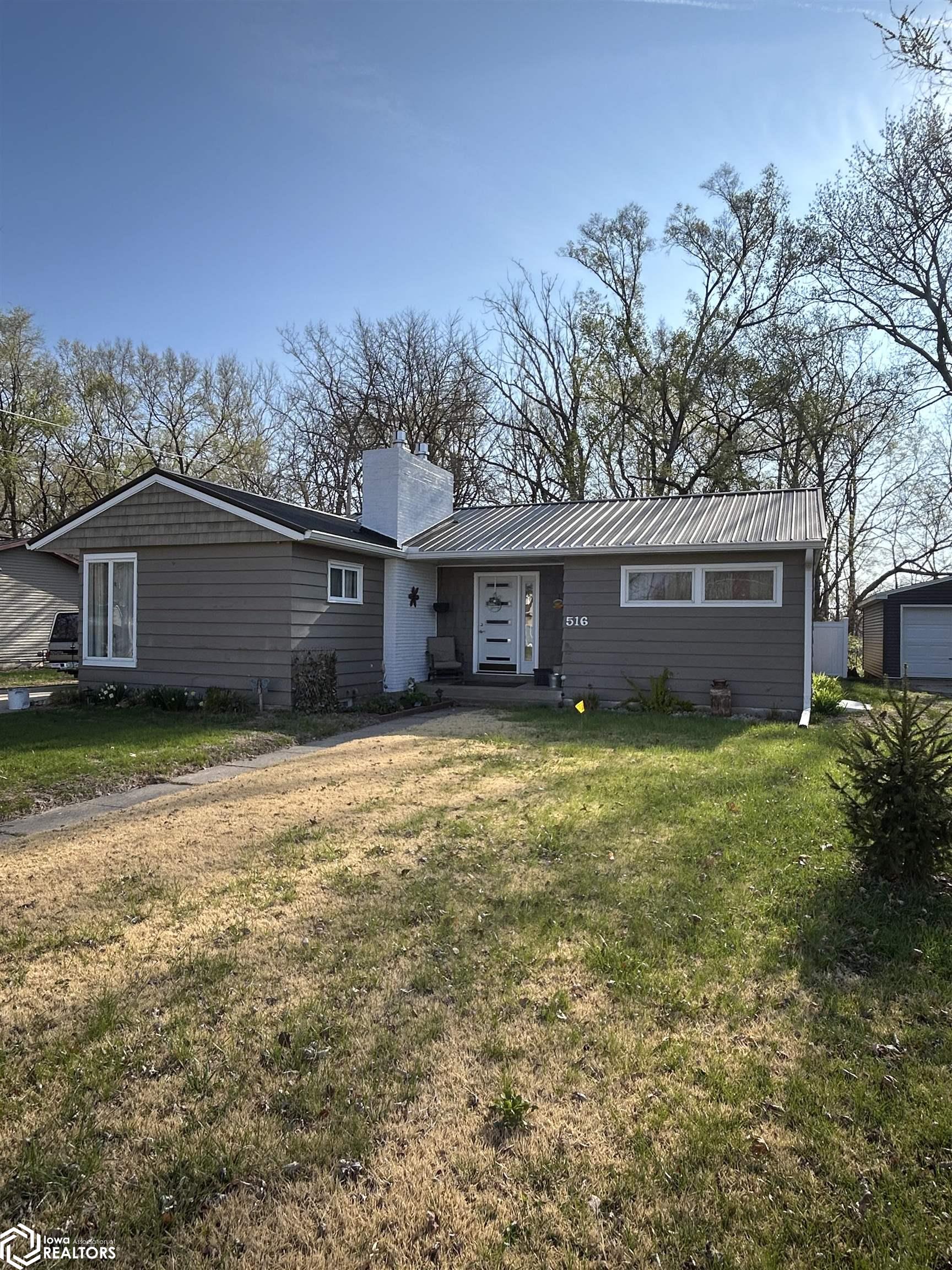 516 Crescent Lane, Fort Madison, Iowa image 1