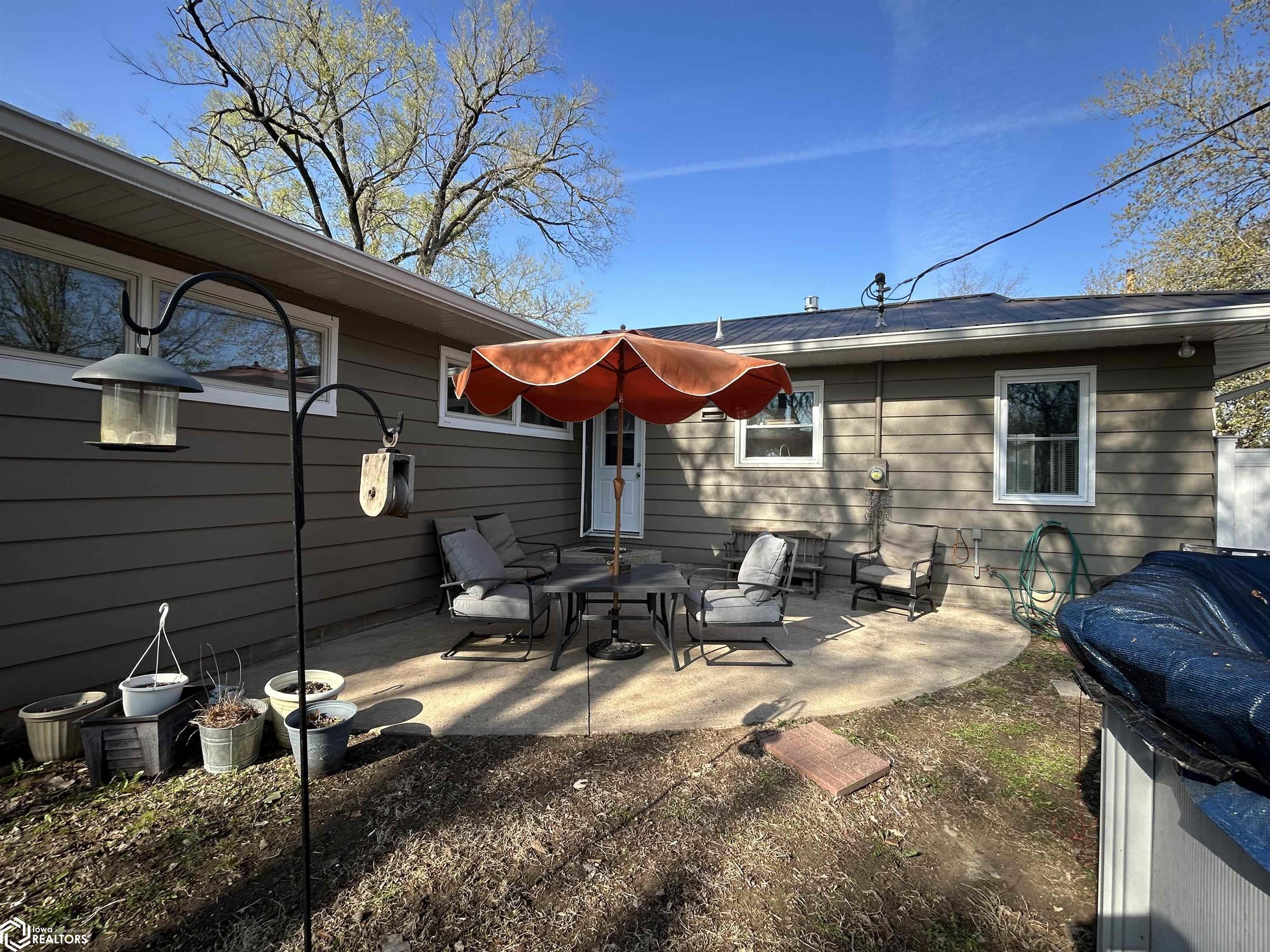 516 Crescent Lane, Fort Madison, Iowa image 4