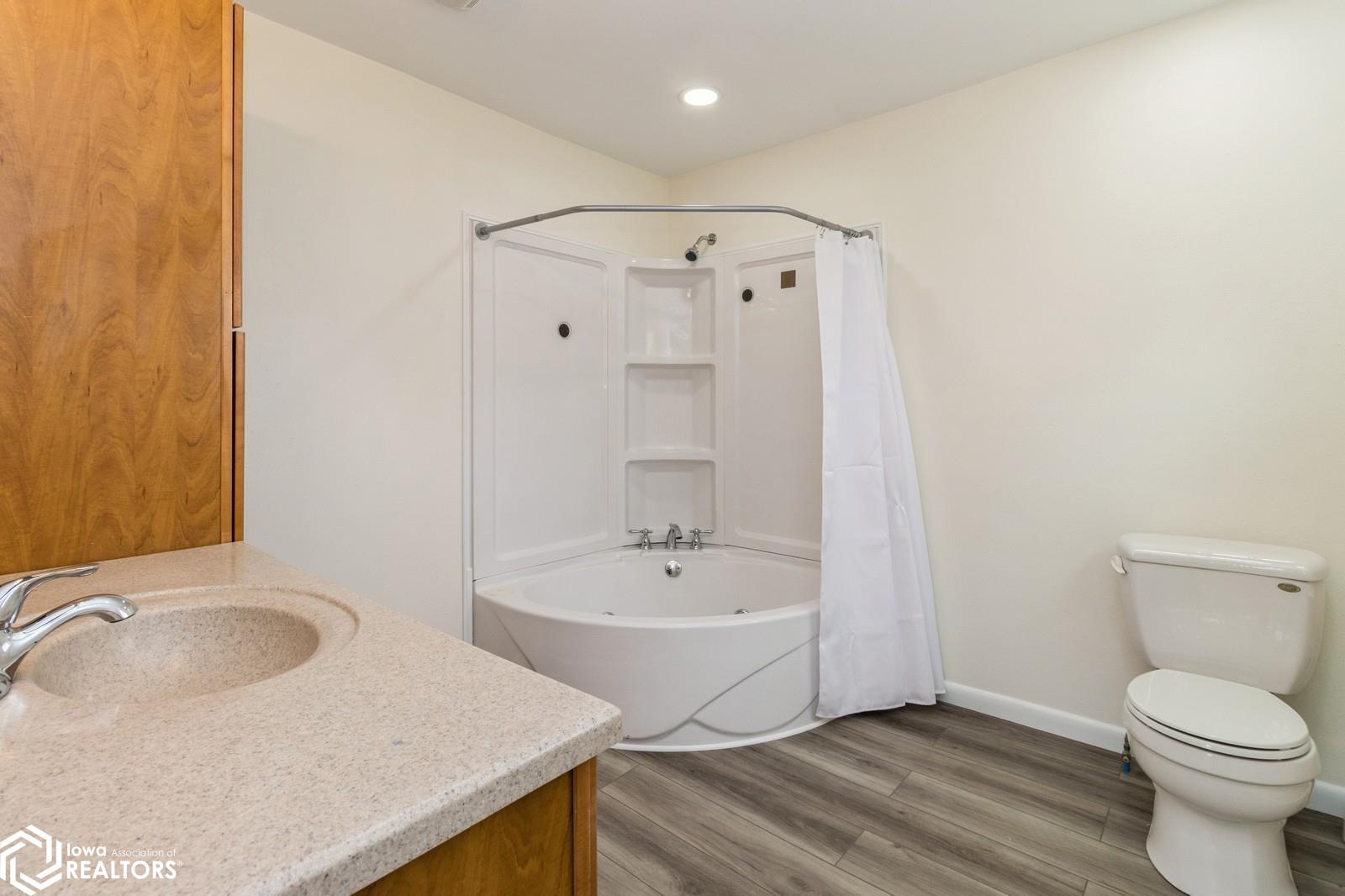 207 N 3rd Street, Montezuma, Iowa image 31
