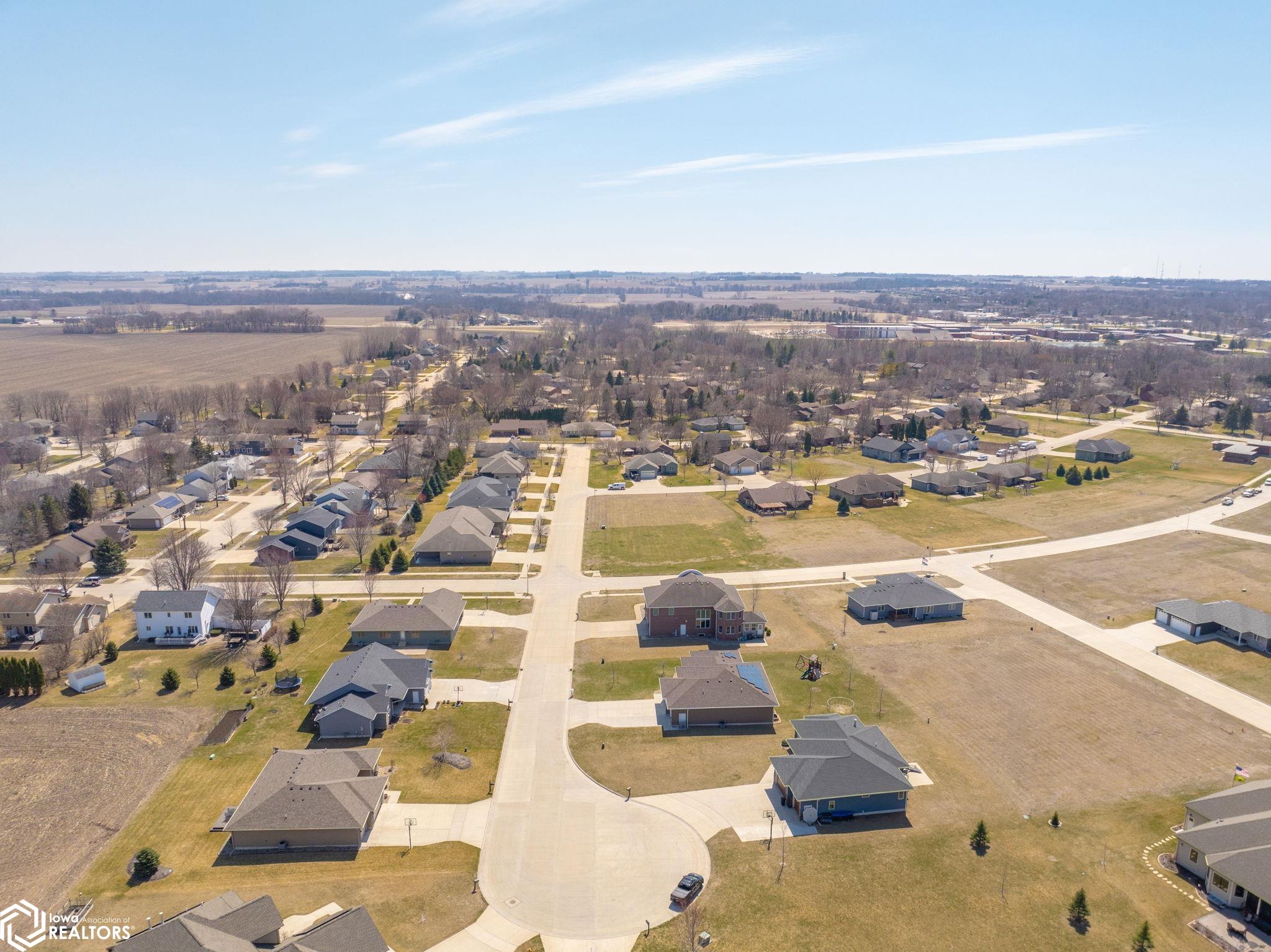 725 Hemlock Ct, Mason City, Iowa image 38