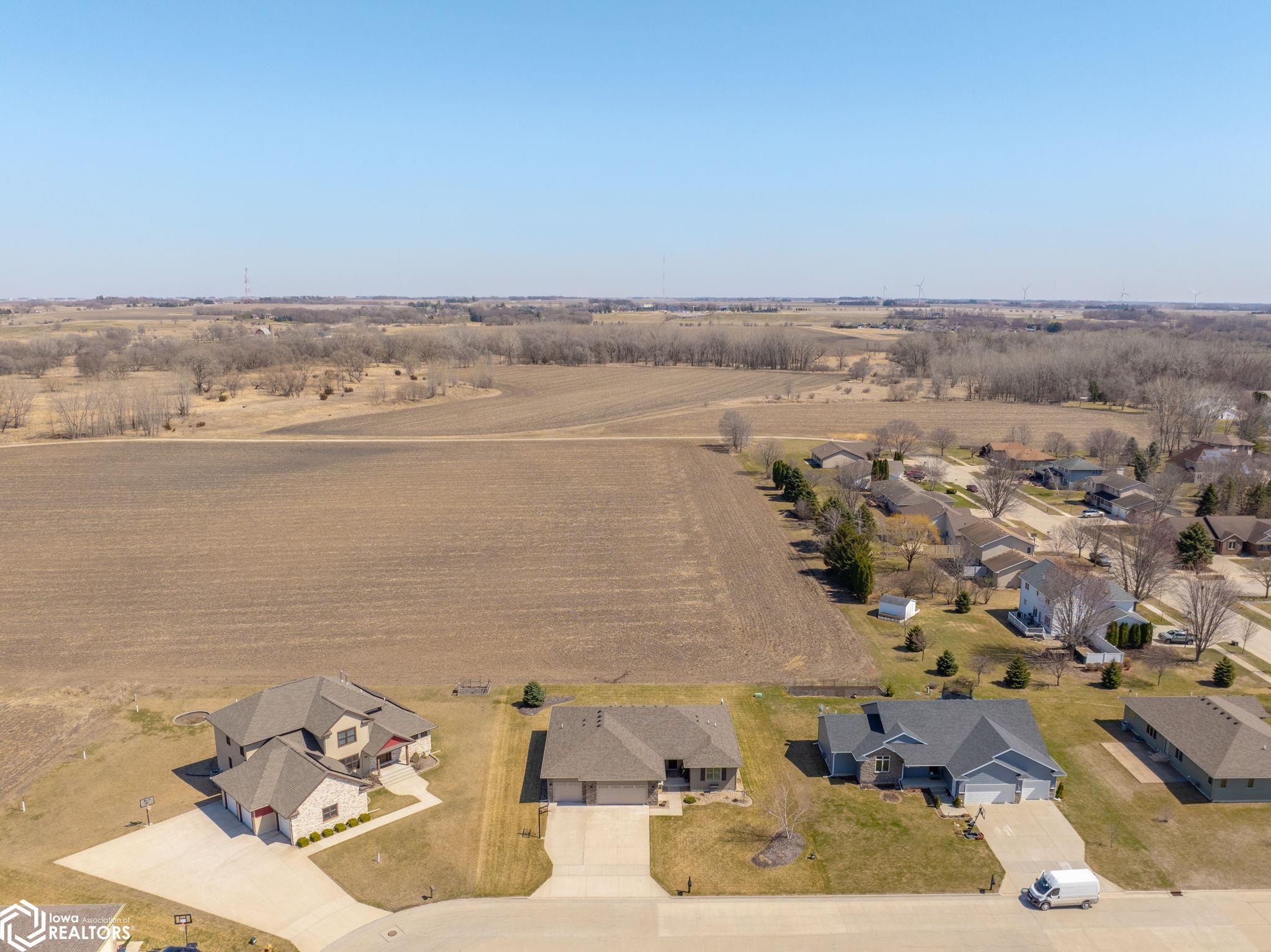 725 Hemlock Ct, Mason City, Iowa image 40