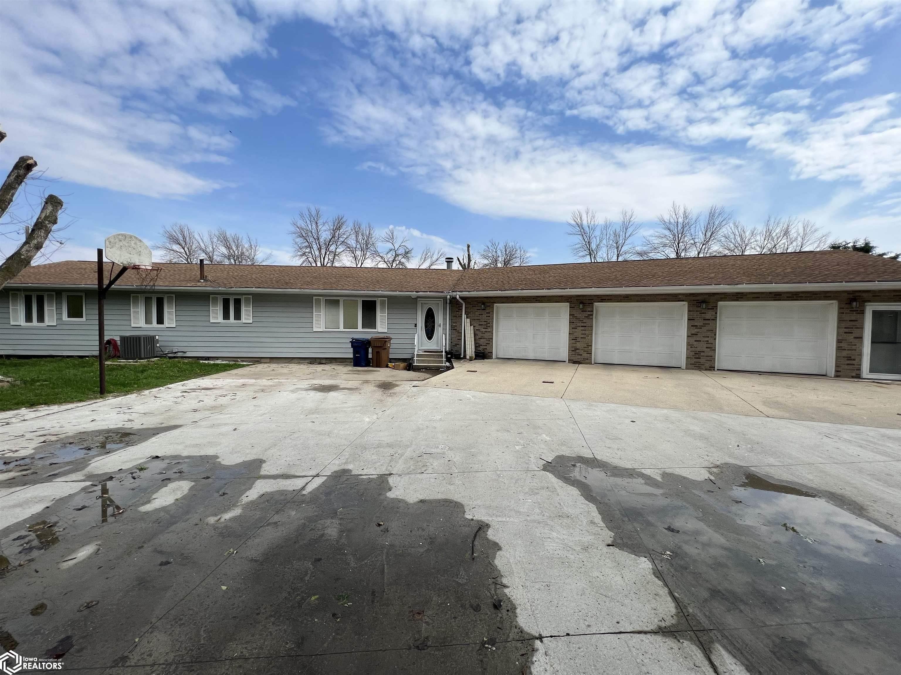 1114 S 8th Street, Denison, Iowa image 1