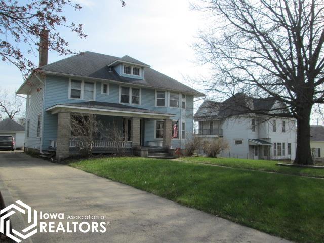 824 Woodlawn Avevnue, Chariton, Iowa image 1