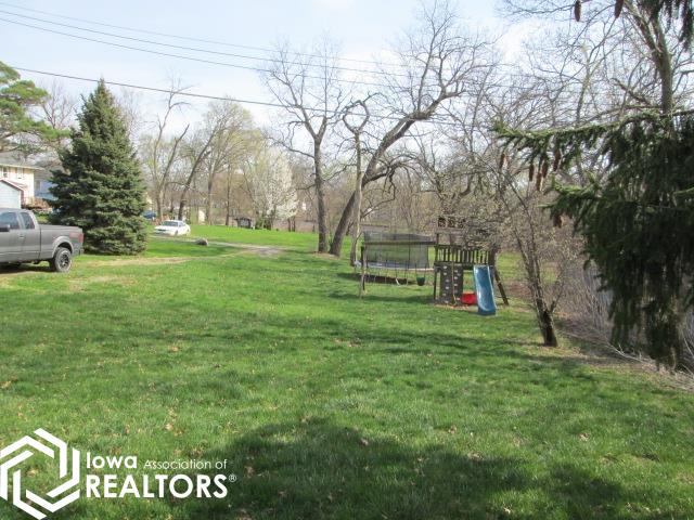 824 Woodlawn Avevnue, Chariton, Iowa image 4
