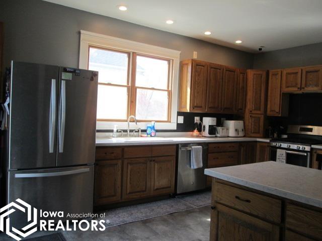 824 Woodlawn Avevnue, Chariton, Iowa image 6