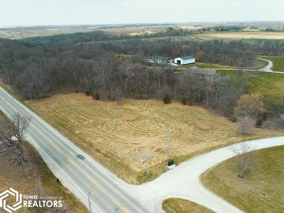 - Osceola Dr., Knoxville, Iowa image 4