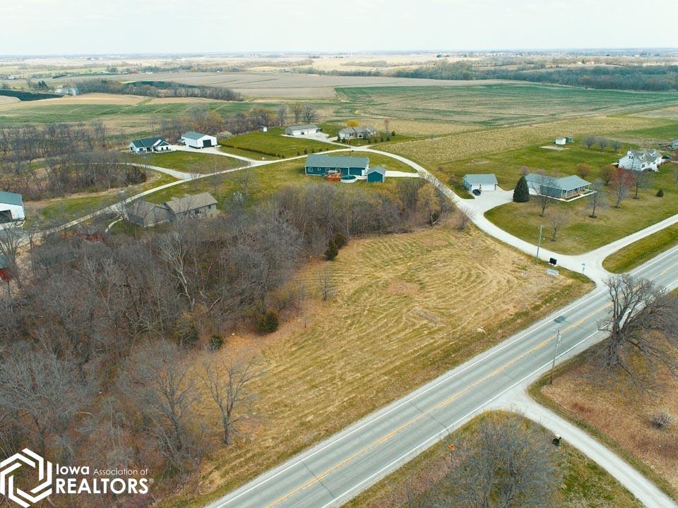 - Osceola Dr., Knoxville, Iowa image 10