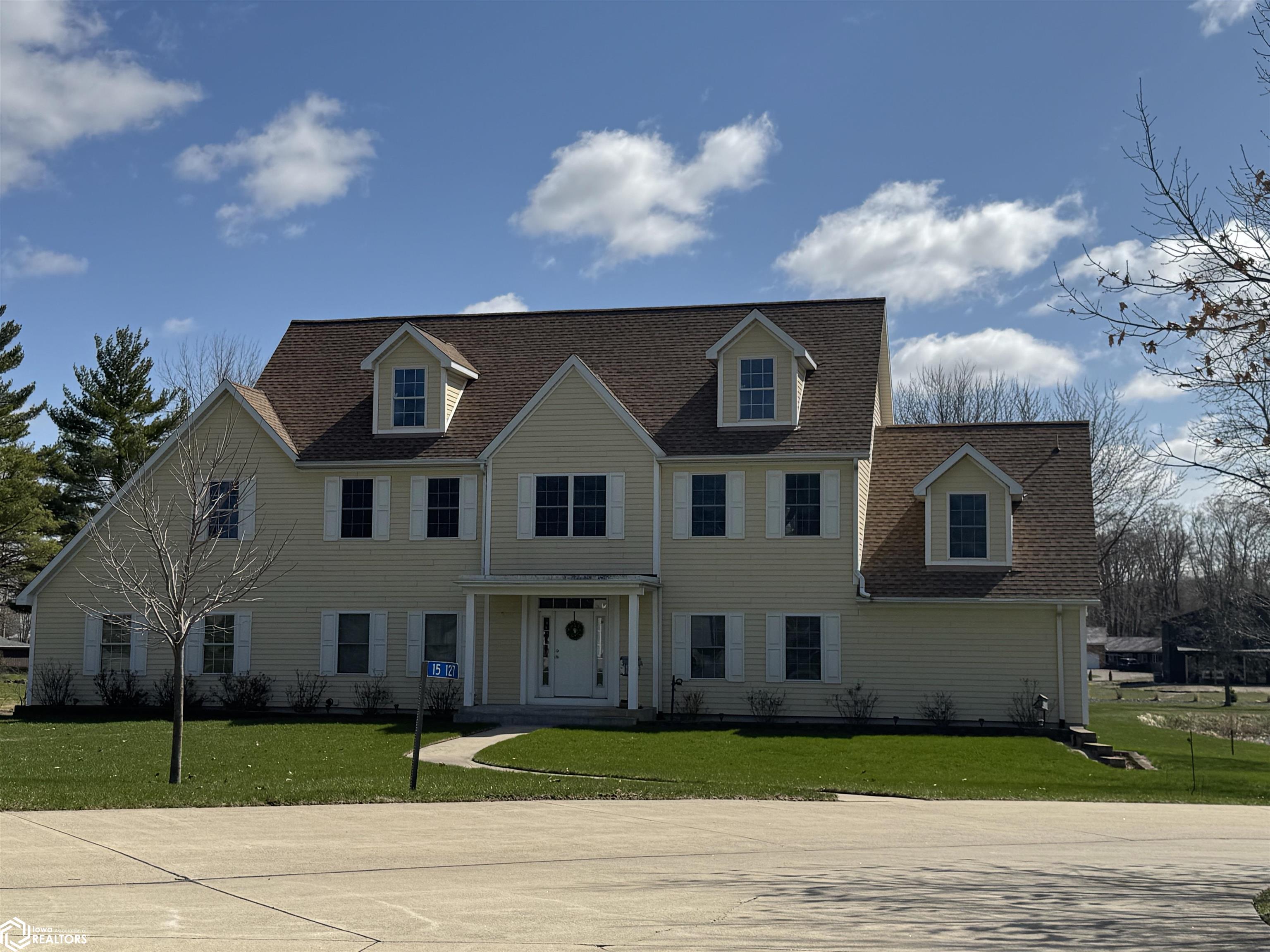 15127 Dove Circle, Clear Lake, Iowa image 1