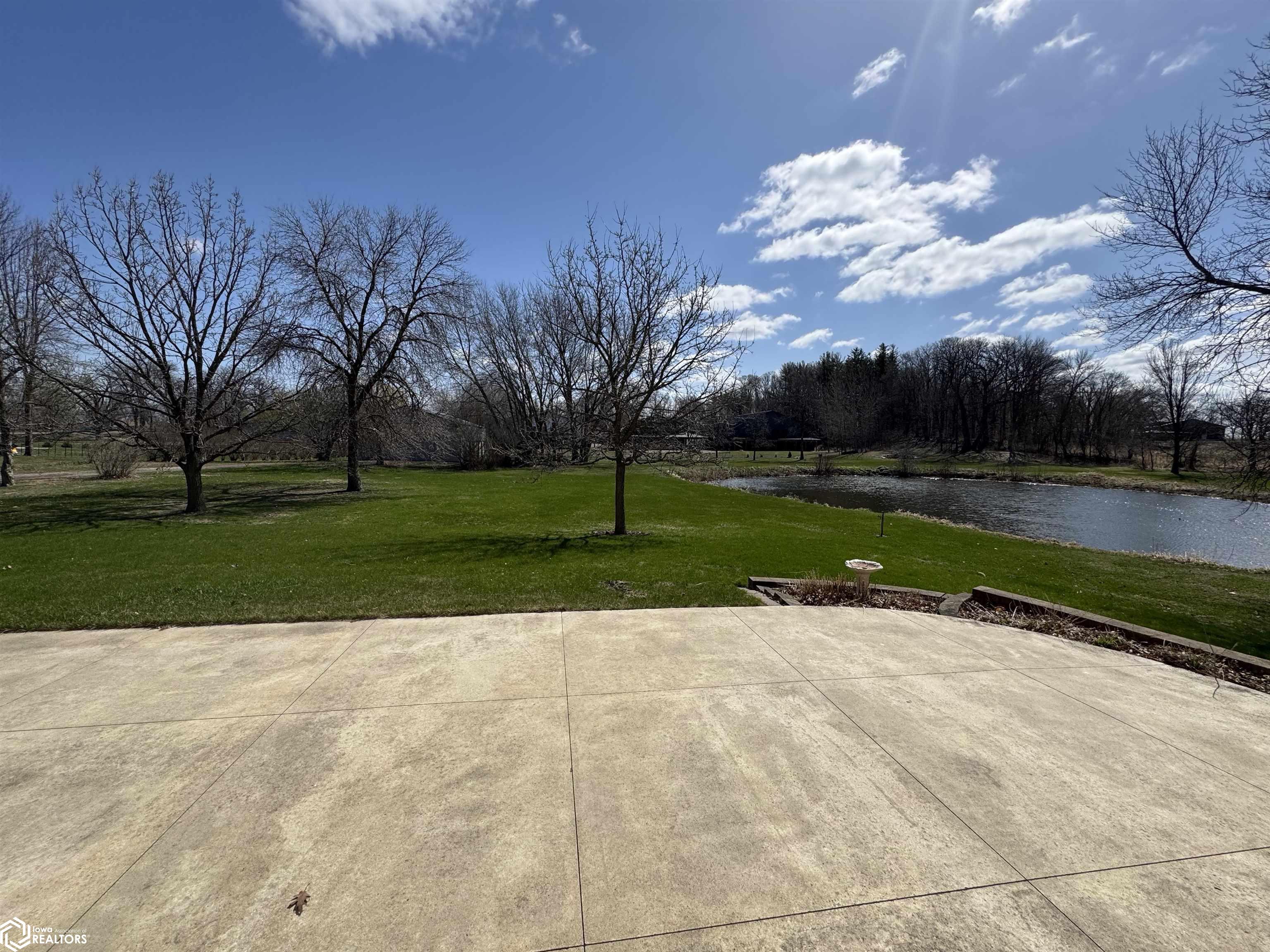 15127 Dove Circle, Clear Lake, Iowa image 2