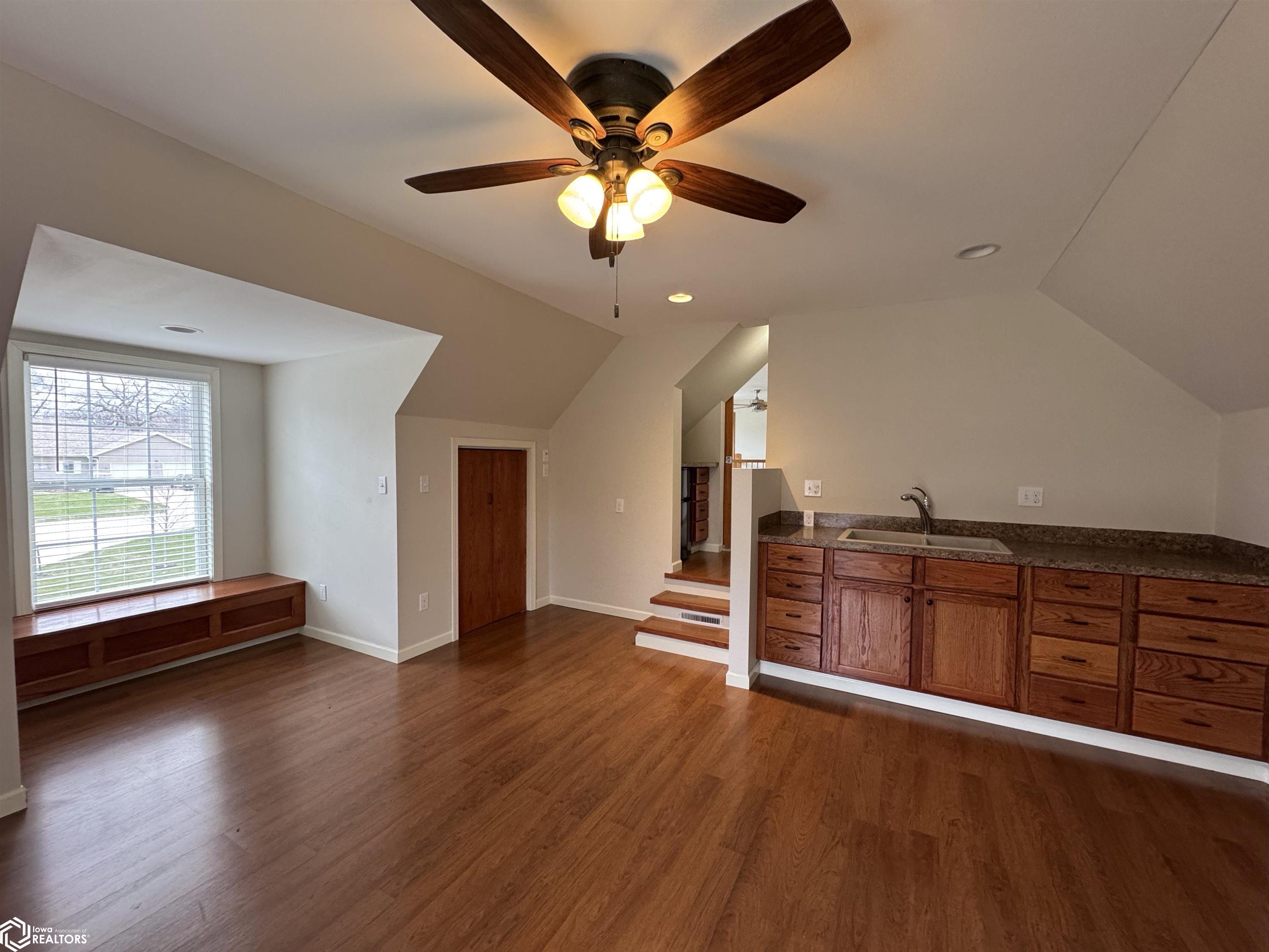 15127 Dove Circle, Clear Lake, Iowa image 23