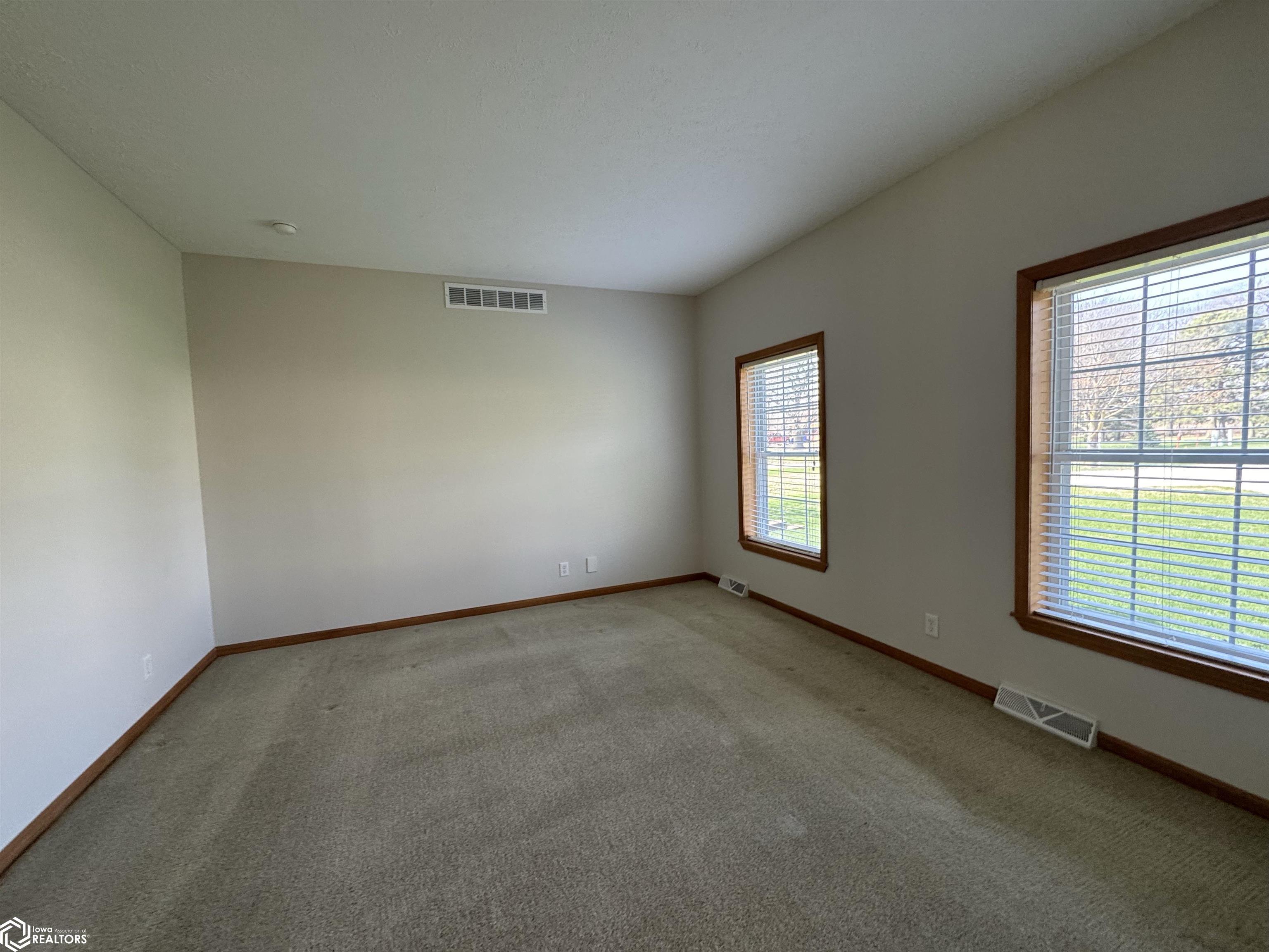 15127 Dove Circle, Clear Lake, Iowa image 6