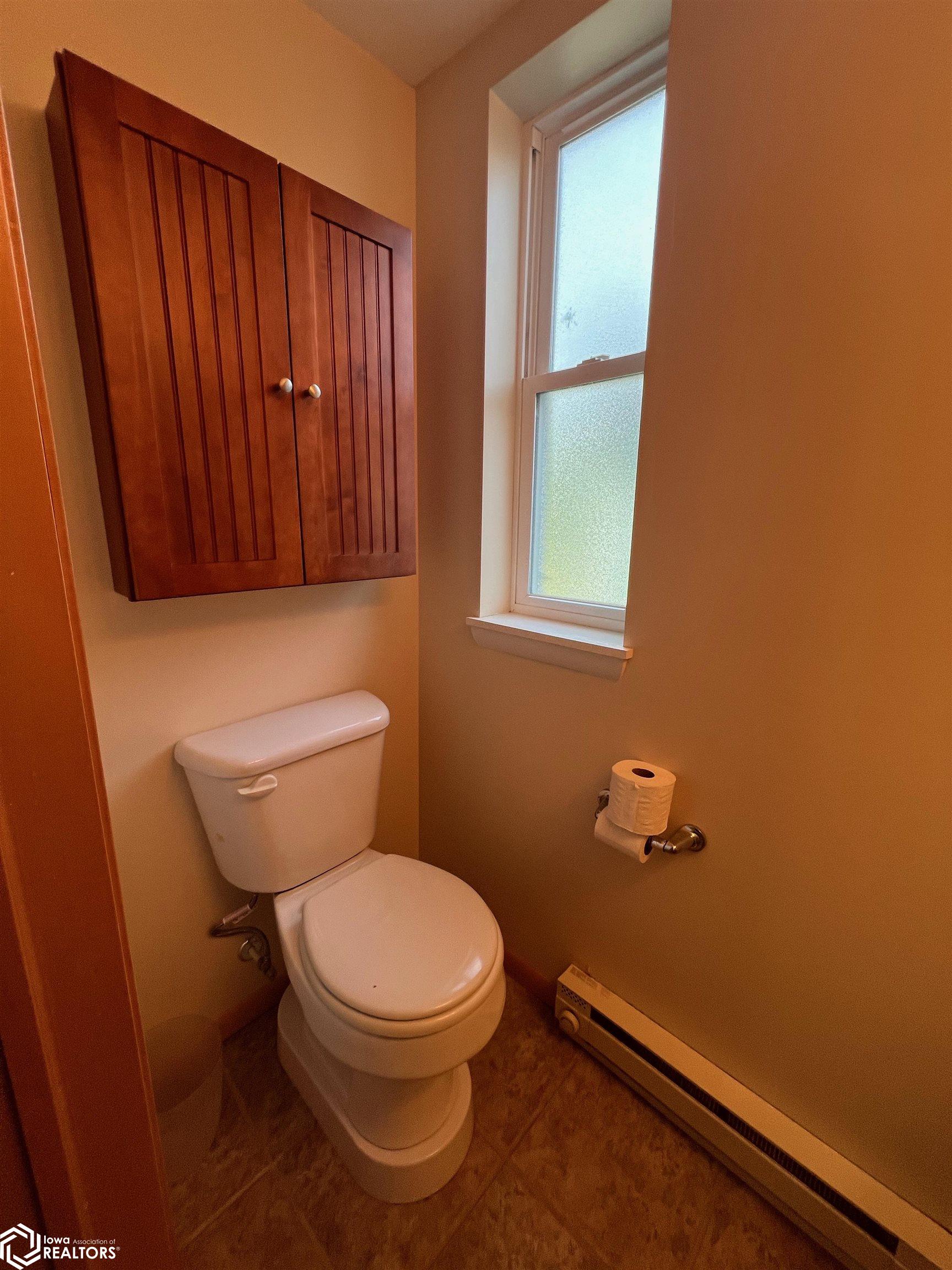 2050 Sapphire Lane, Fairfield, Iowa image 25